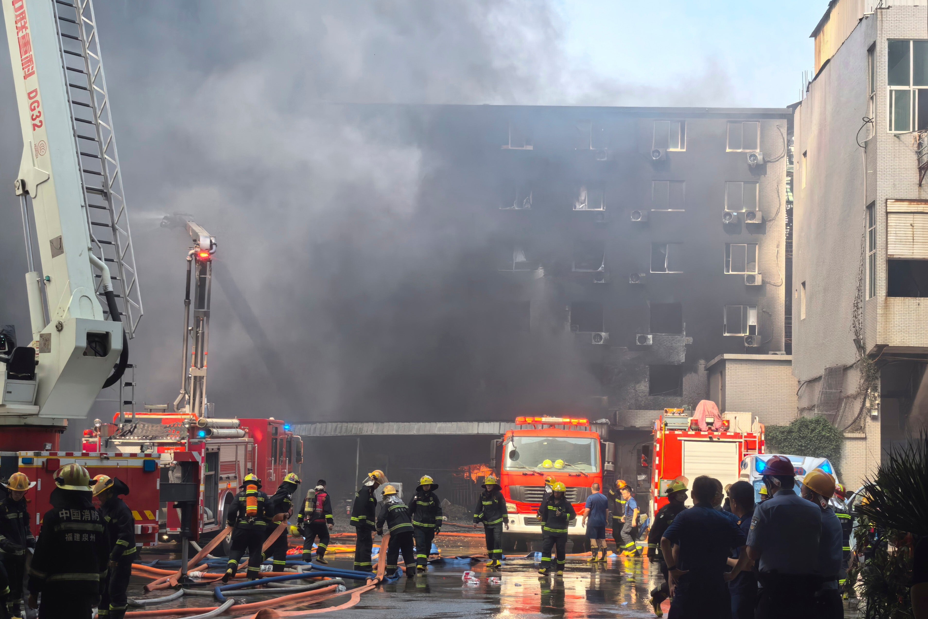 CHINA-INCENDIO