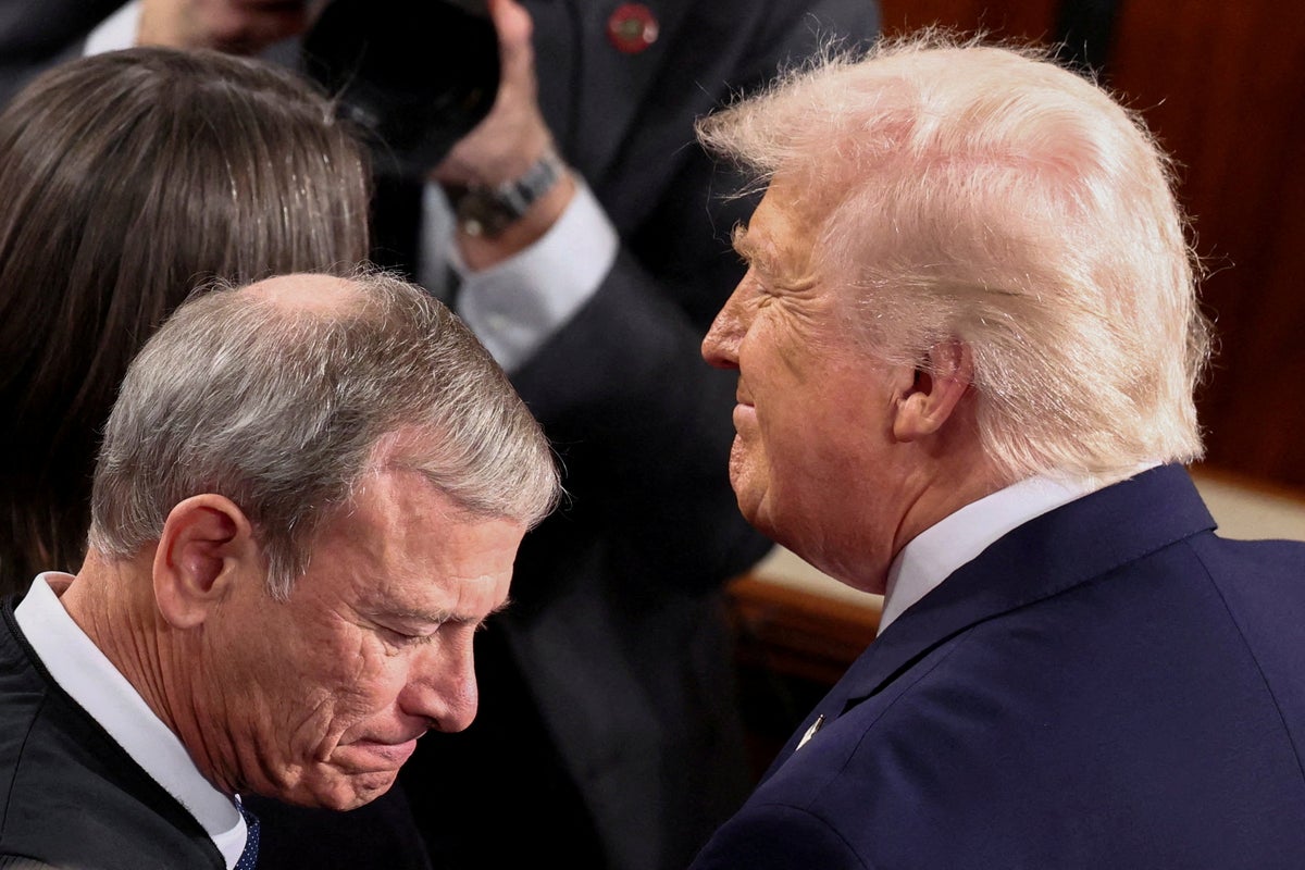 Seçim yetkilileri, SCOTUS'un Trump'ın postayla oy kullanma talimatını hayata döndürmesinin ardından olası kaos konusunda uyarıyor