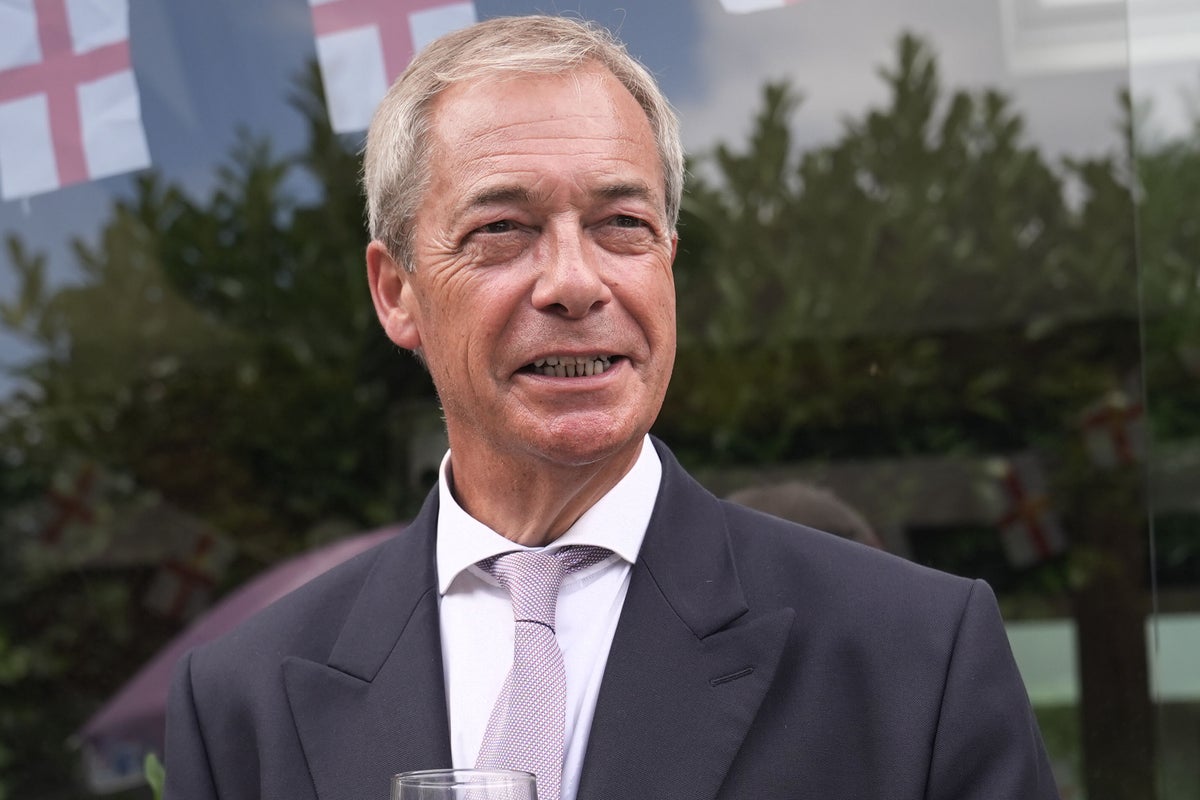 Nigel Farage latest: Tice claims storm over ‘Reform donation by aristocrat’ whipped up by ‘establishment’