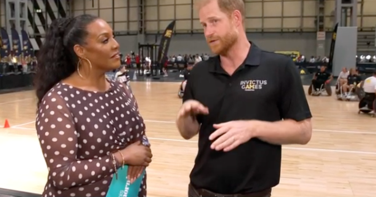 Prince Harry sends sweet message to family as he attends Invictus Games event  alone | The Independent