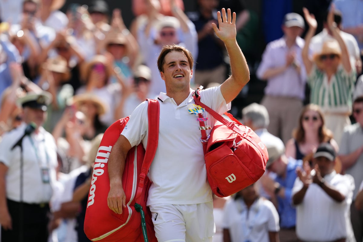 Arthur Fery overpowered by Alexander Zverev as Wimbledon dream comes to abrupt end – UK Times Arthur Fery overpowered by Alexander Zverev as Wimbledon dream comes to abrupt end – UK Times