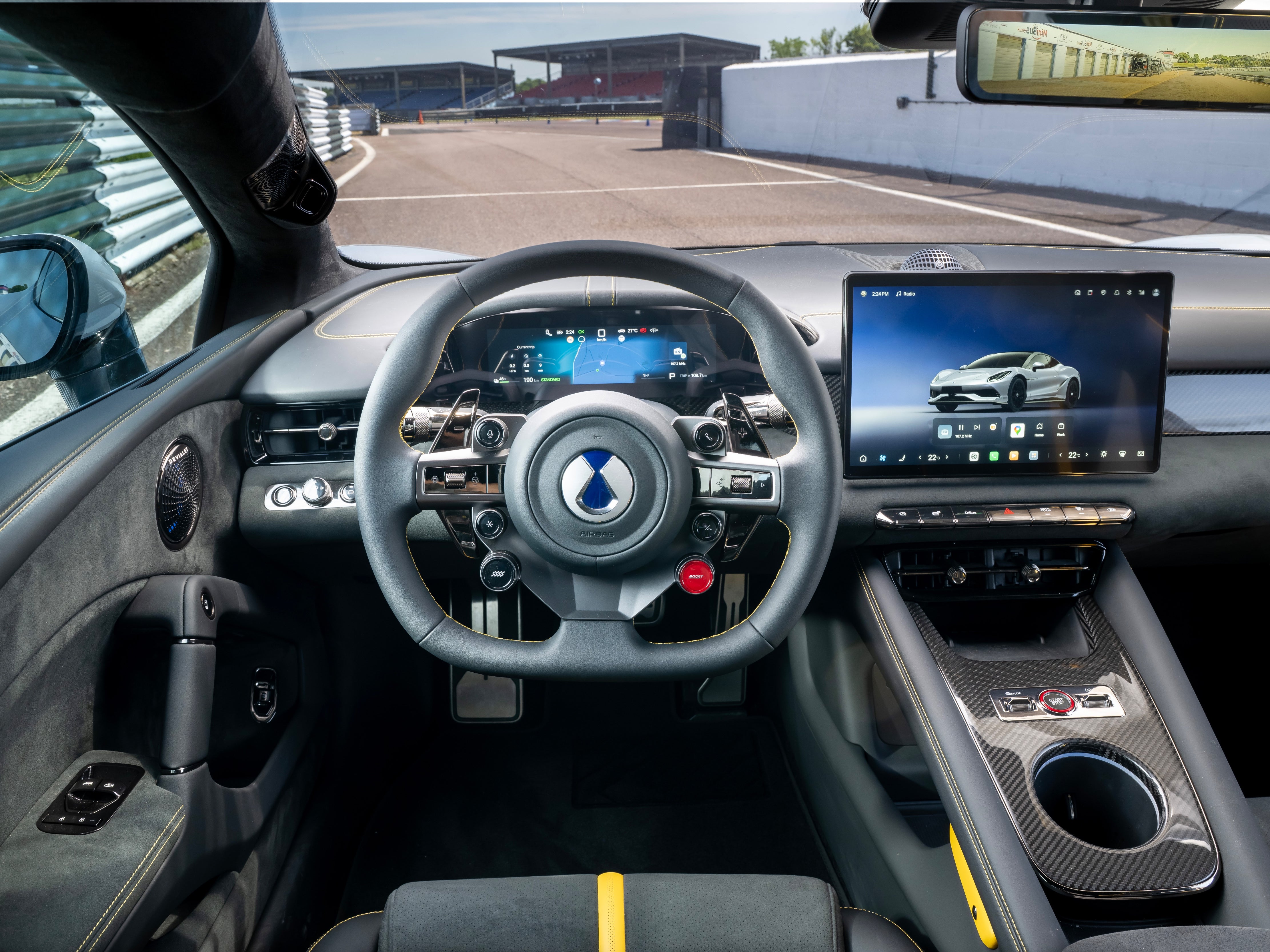 There's no doubting the quality of the Denza Z's interior, but the controls can be a bit confusing (Denza)