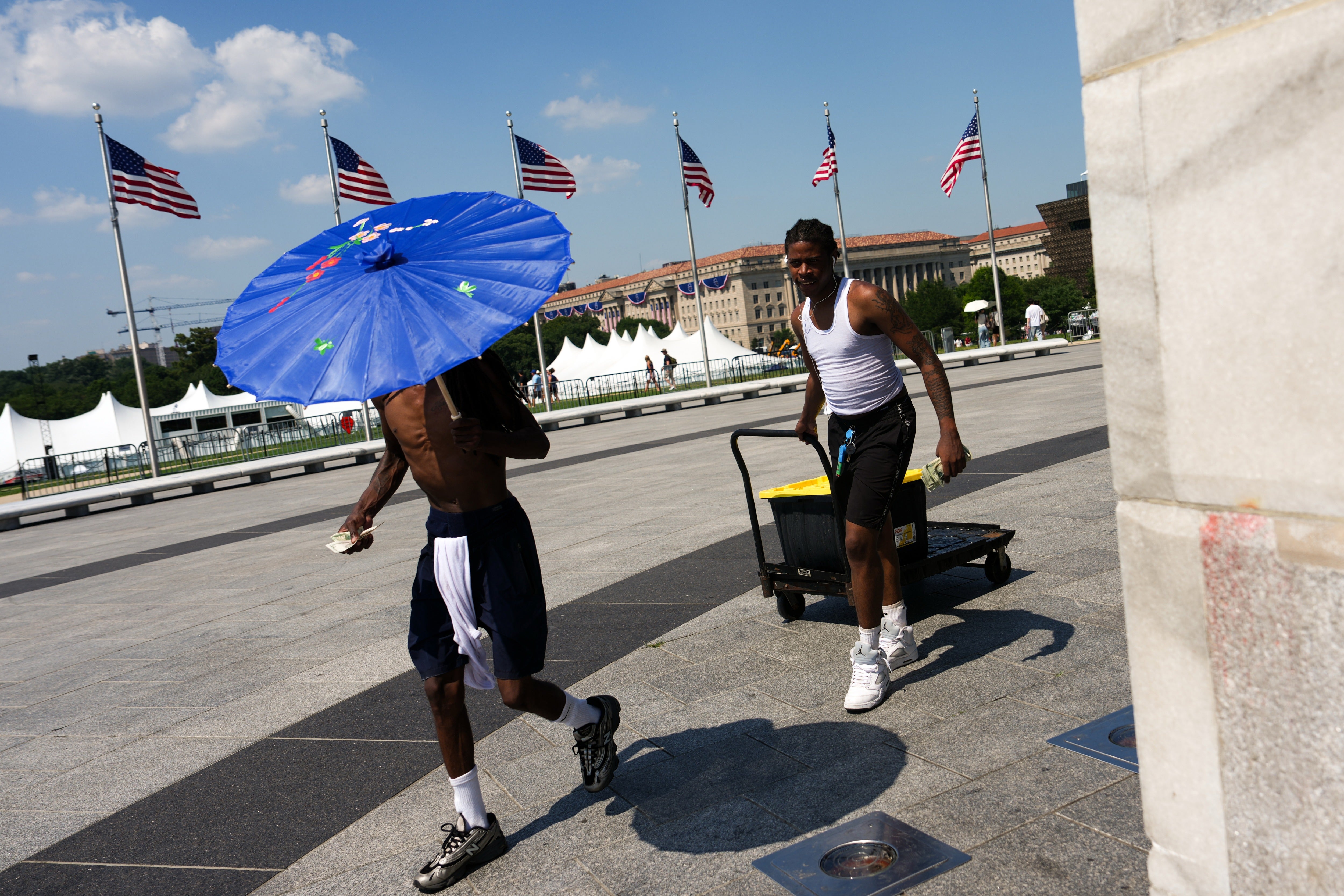Temperatures are forecast to soar 15 to 25 degrees Fahrenheit (8 to 14 degrees Celsius) above normal across many areas (AP Photo/Julia Demaree Nikhinson)