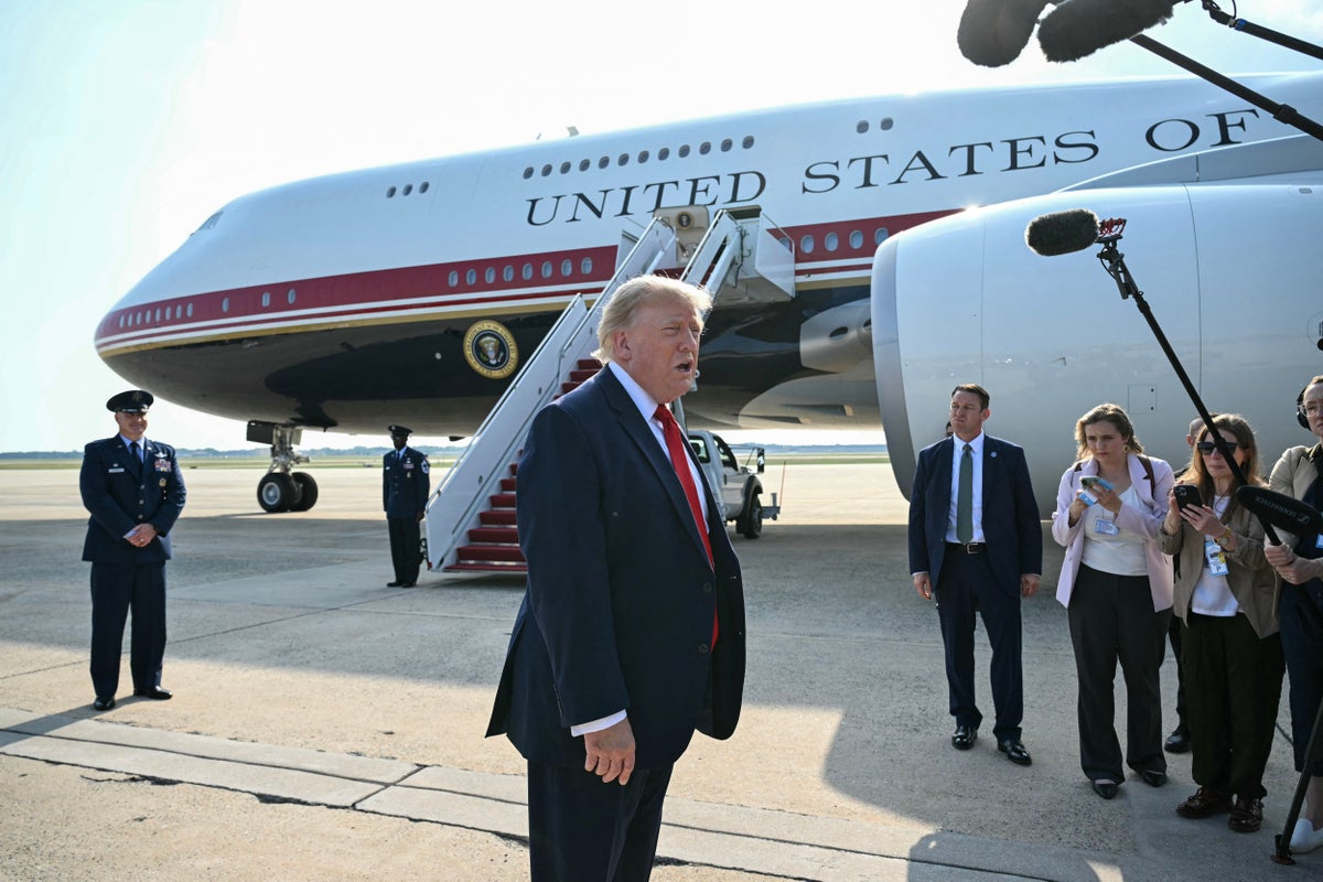 Administração Trump intima repórter do New York Times por reportagem sobre aeronaves