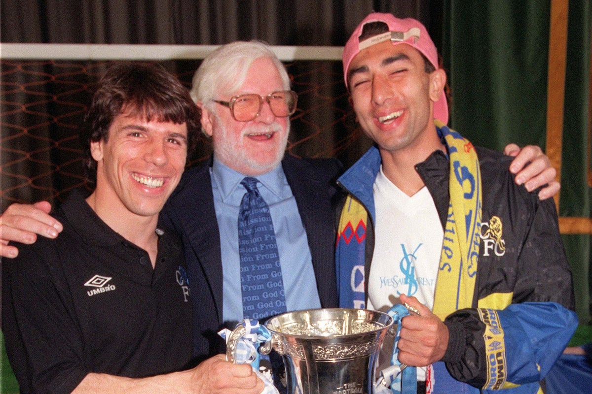 Former Chelsea and Leeds owner Ken Bates dies aged 94 Former Chelsea and Leeds owner Ken Bates dies aged 94