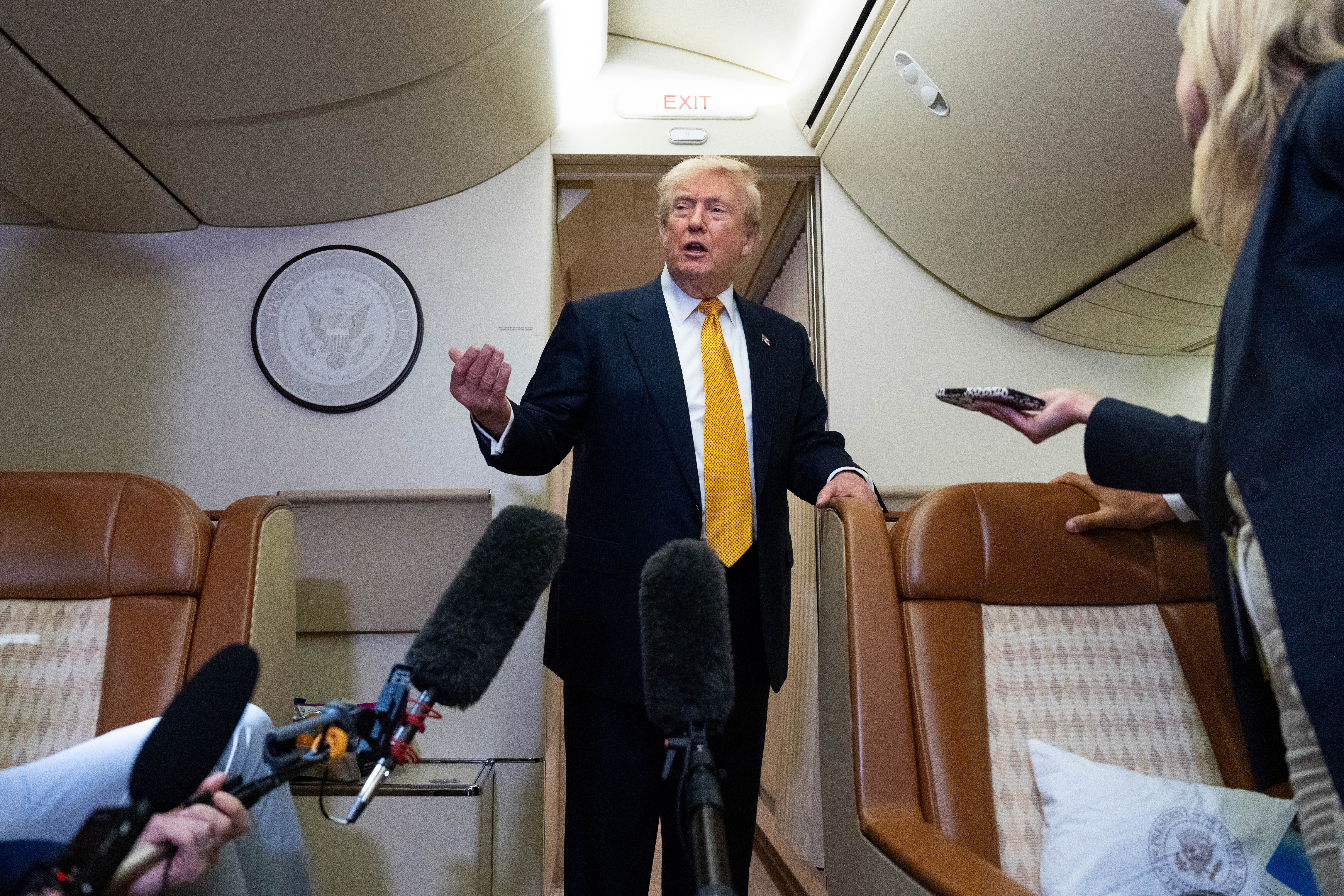 NEW YORK TIMES-AVIÓN PRESIDENCIAL