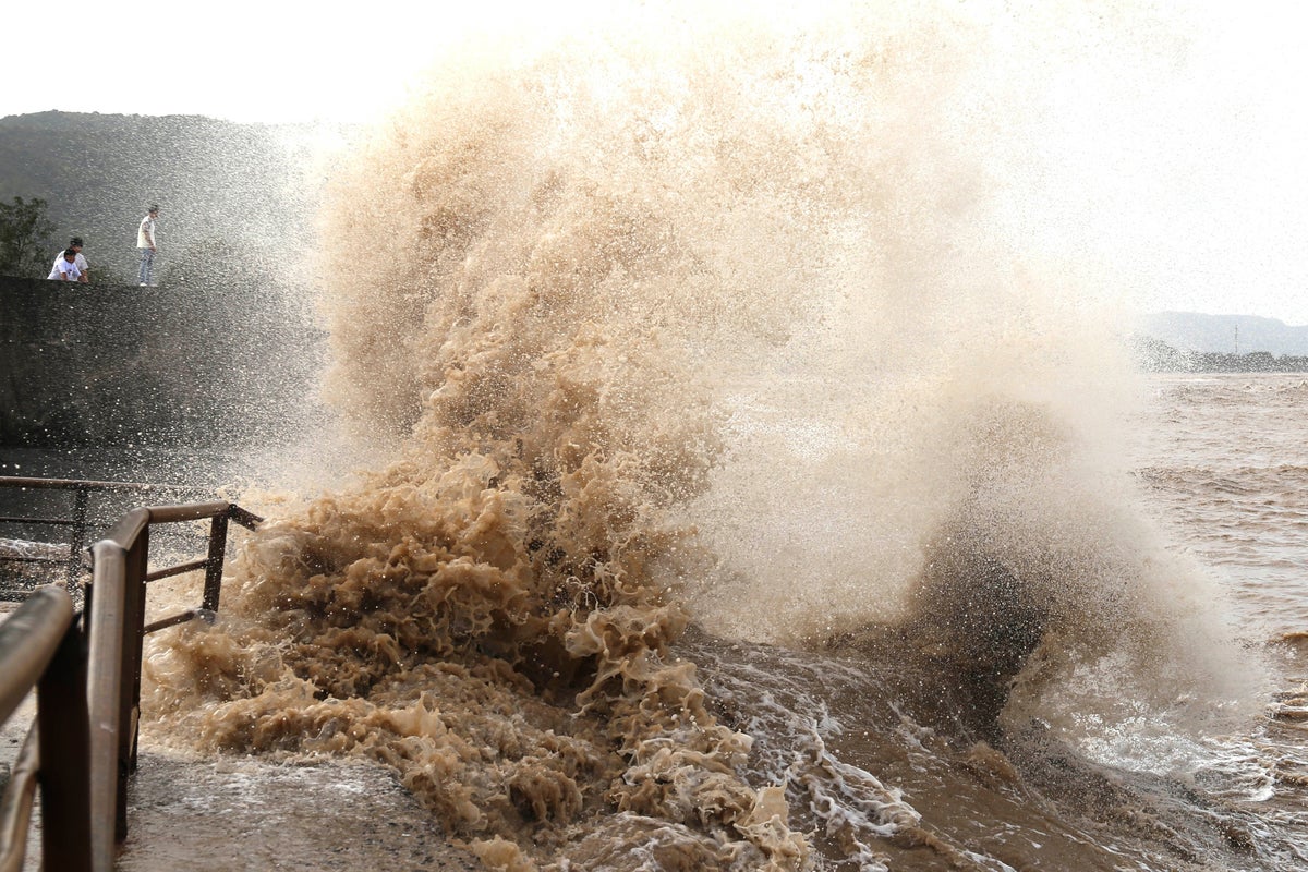 Typhoon Bavi brings strong winds and rain to eastern China as more than 2 million people evacuated – UK Times