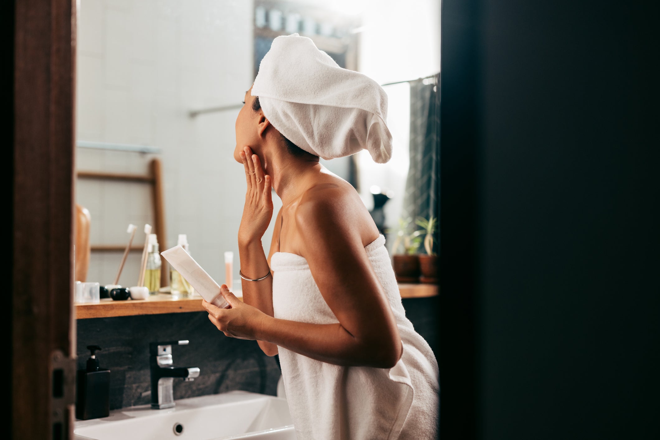 Extra moisture can be locked into the skin by layer products on in the minutes after washing your face with cool water