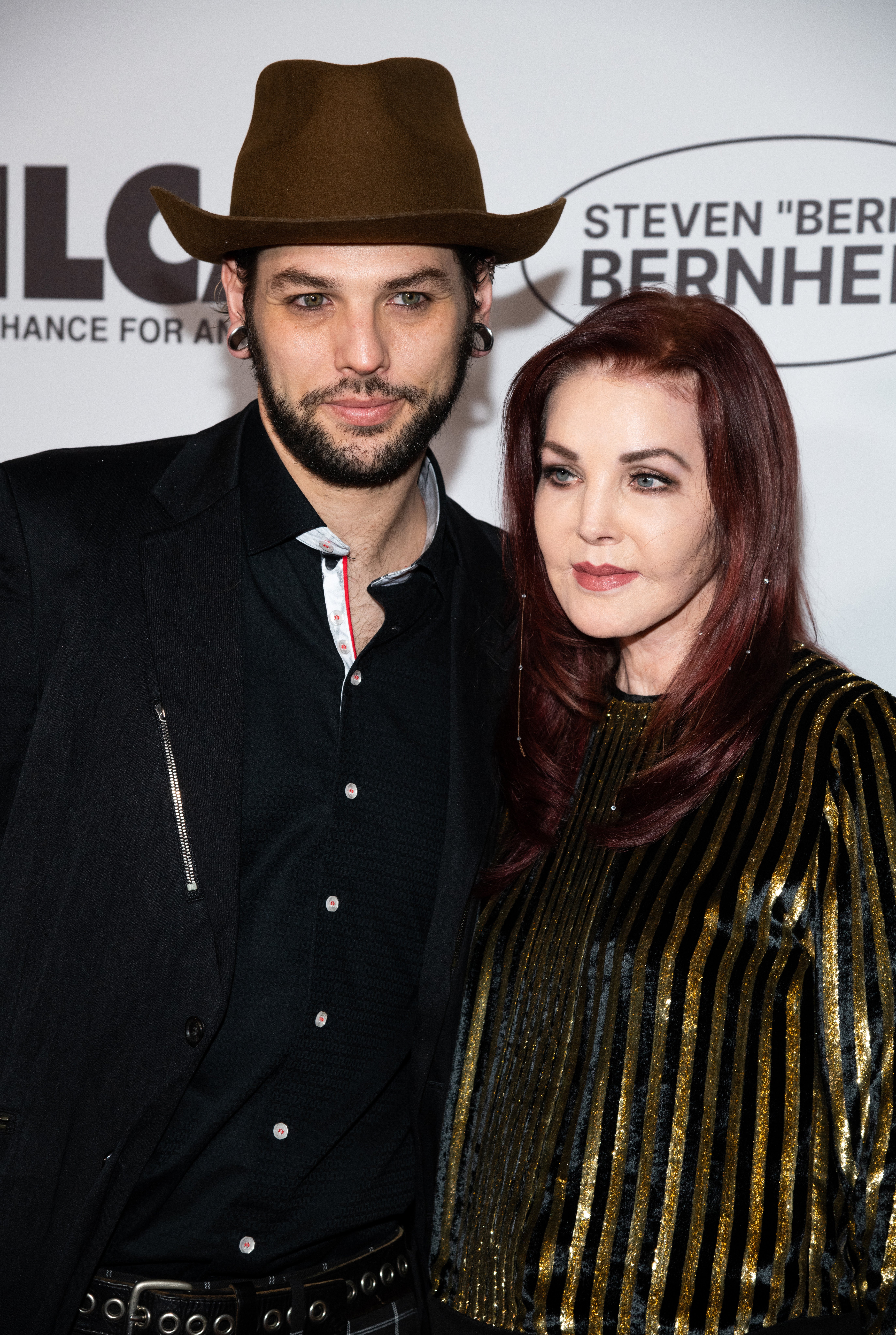 Priscilla Presley’s son, 37, defends using GoFundMe to start pizza business from driveway – UK Times