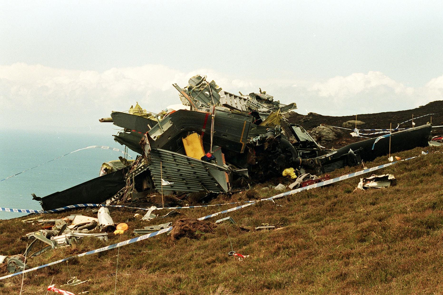 Chinook crash victims’ families urge Burnham to order fresh review