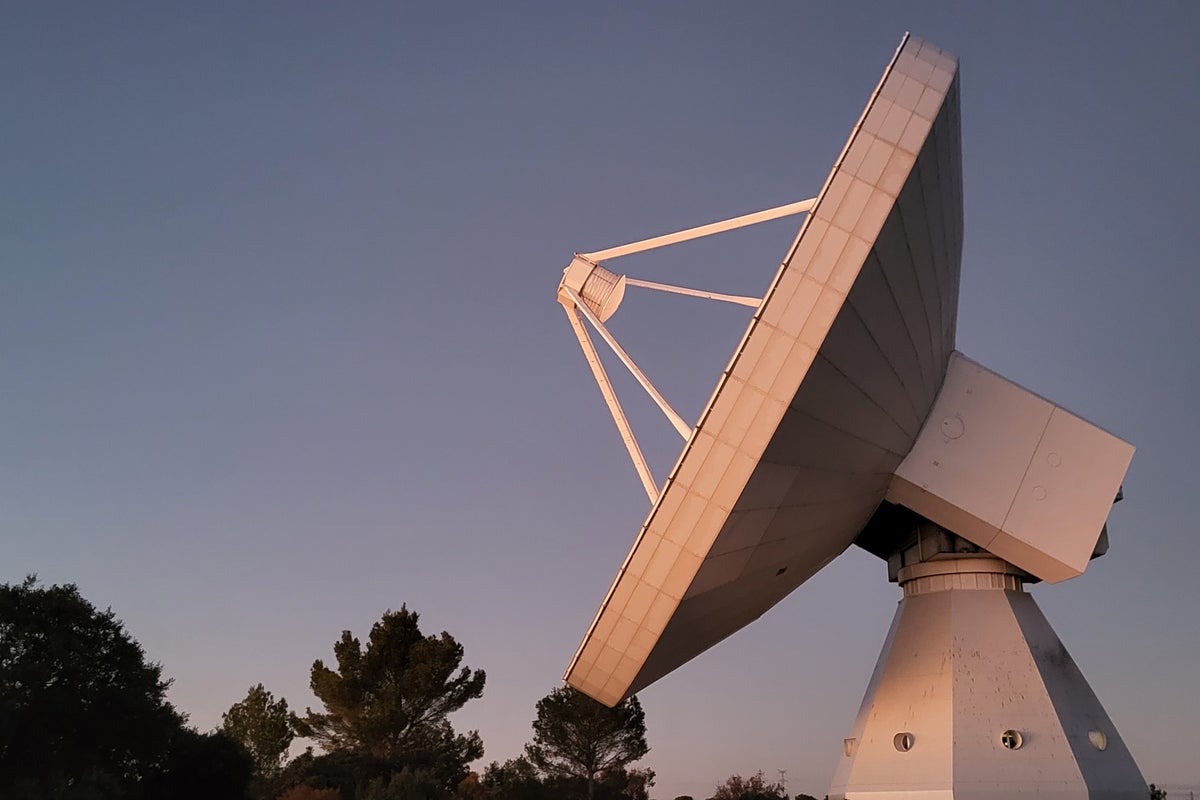 Astronomers Detect Four-Carbon Sugar in Milky Way Molecular Cloud