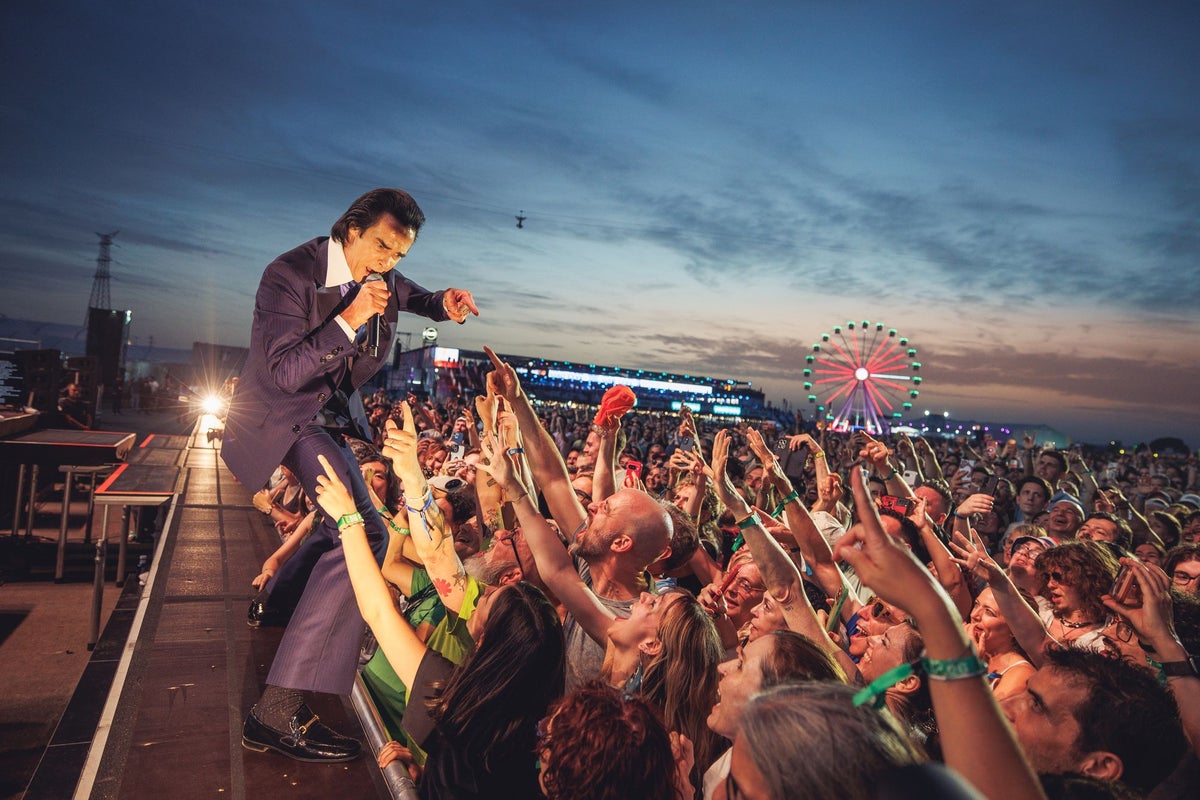 Mad Cool Festival 2026, review – Revellers worship our rock saviours Nick Cave, Lorde and Florence Welch – UK Times Mad Cool Festival 2026, review – Revellers worship our rock saviours Nick Cave, Lorde and Florence Welch – UK Times