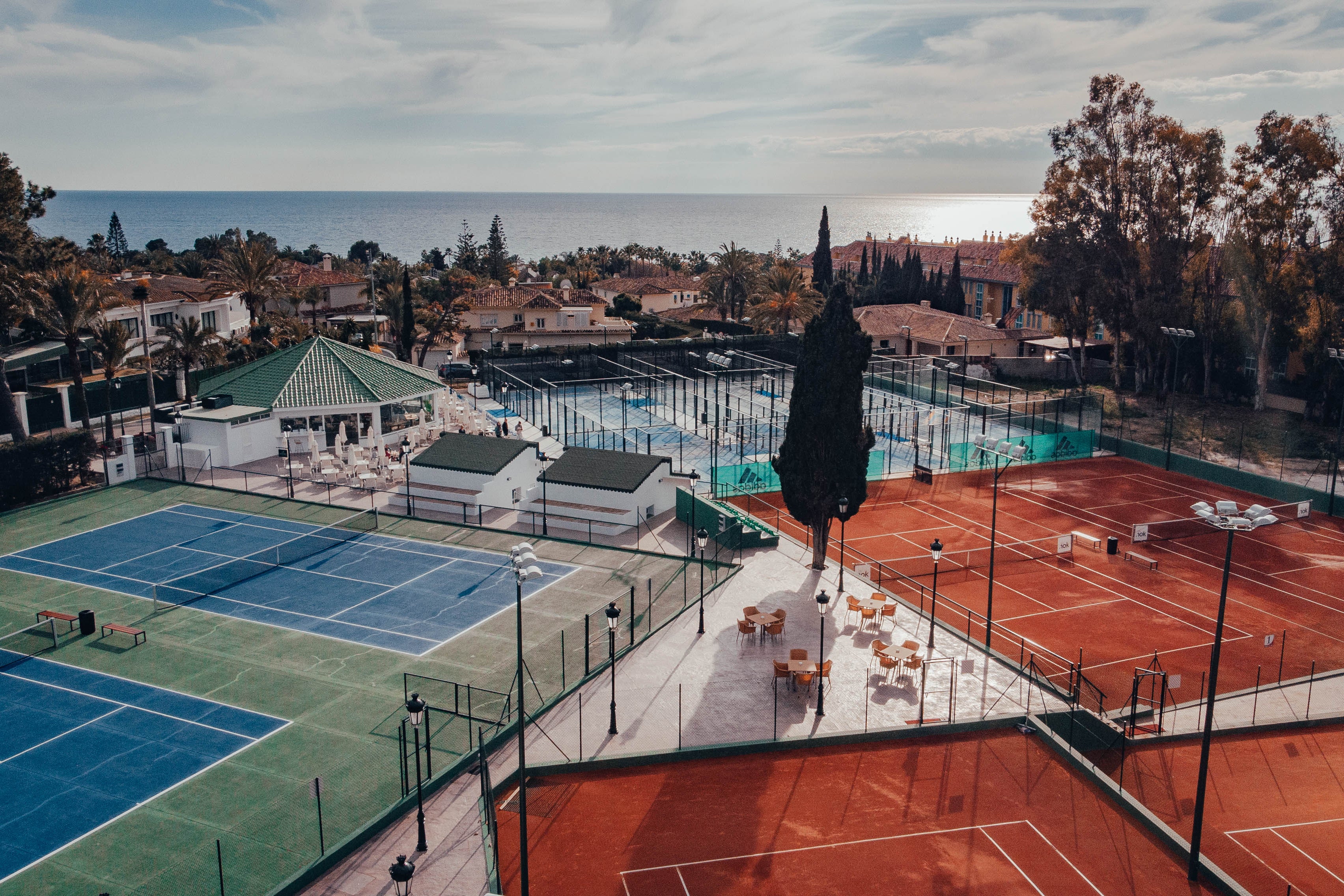 The Raquet Tennis Club Los Monteros in Marbella boasts 13 courts (Kimpton  Los Monteros)
