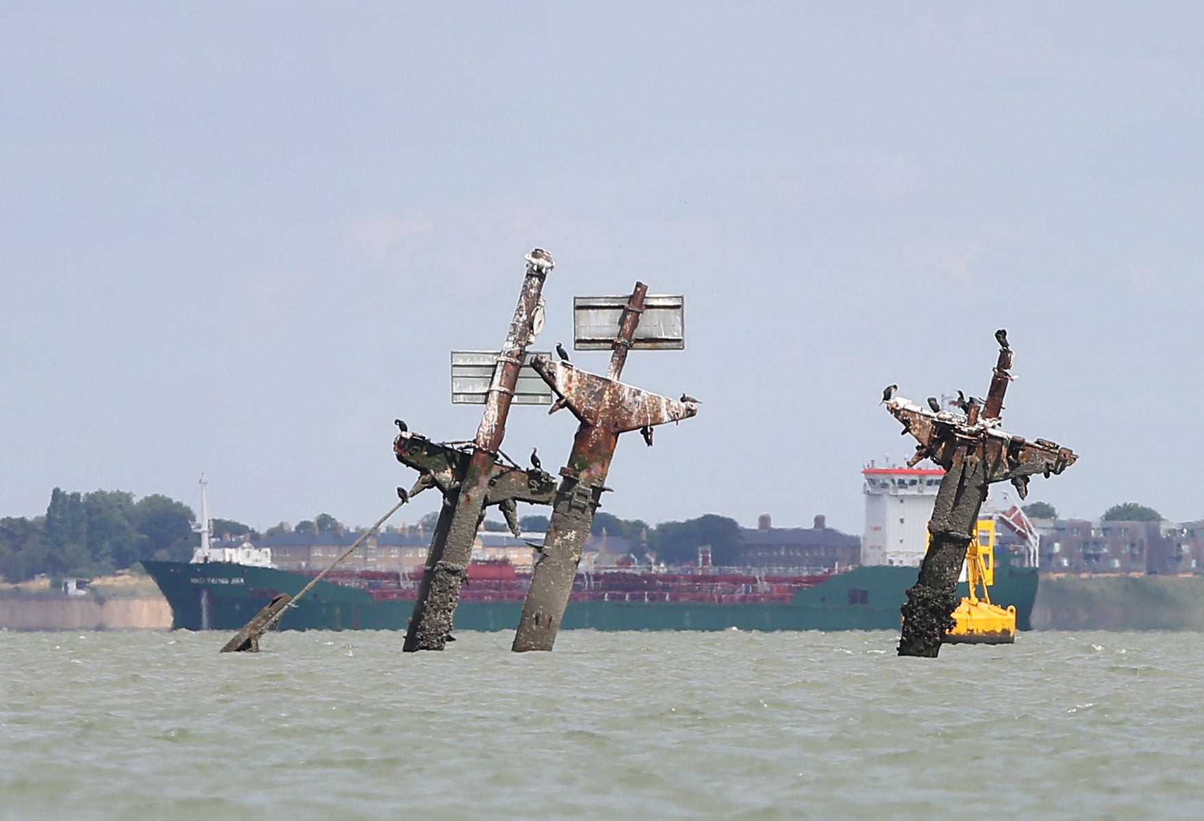 Masts from Second World War shipwreck packed with explosives to be removed