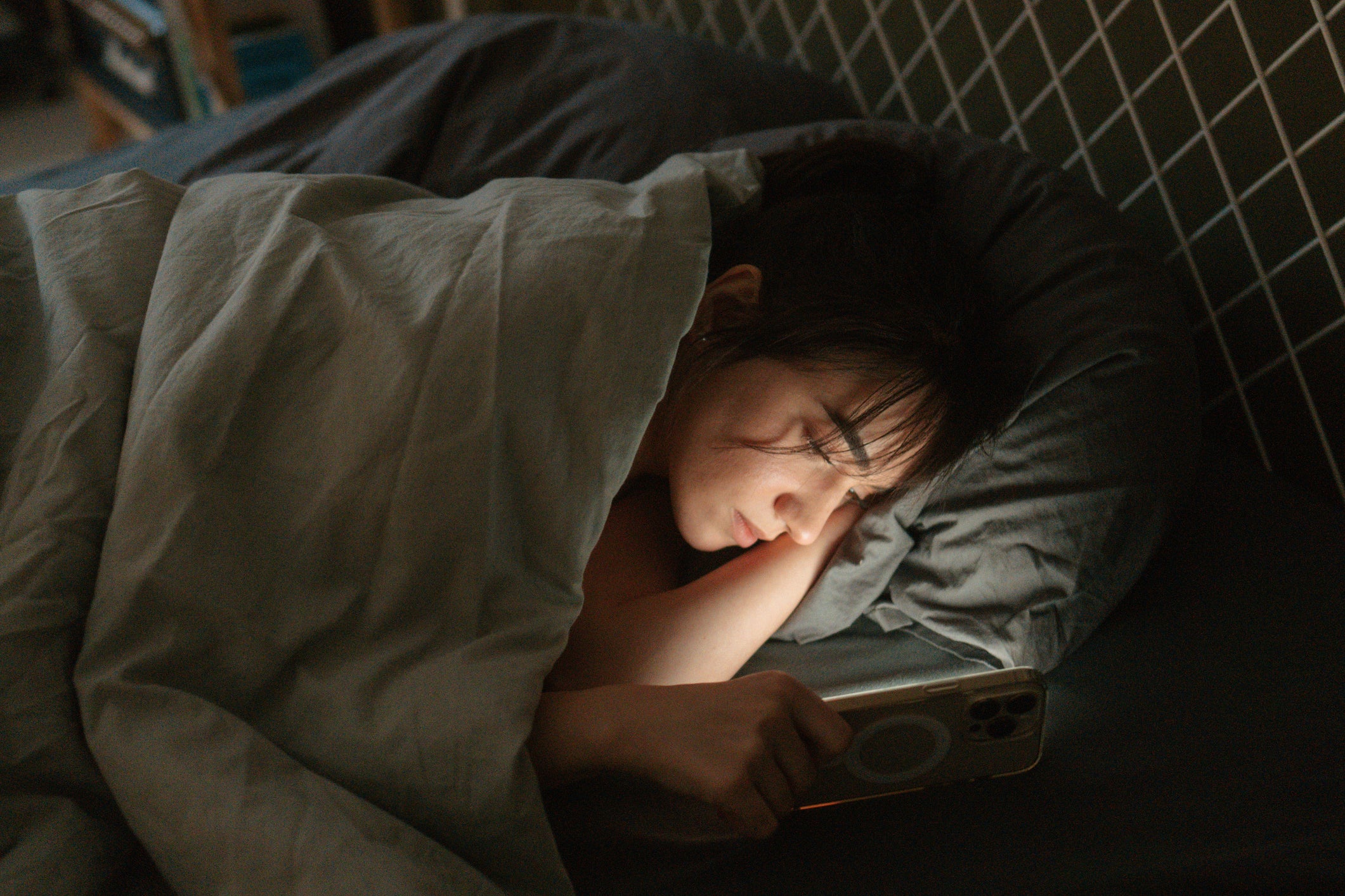 Starmer to issue social media curfew for teenagers in bid to crack down on addictive scrolling