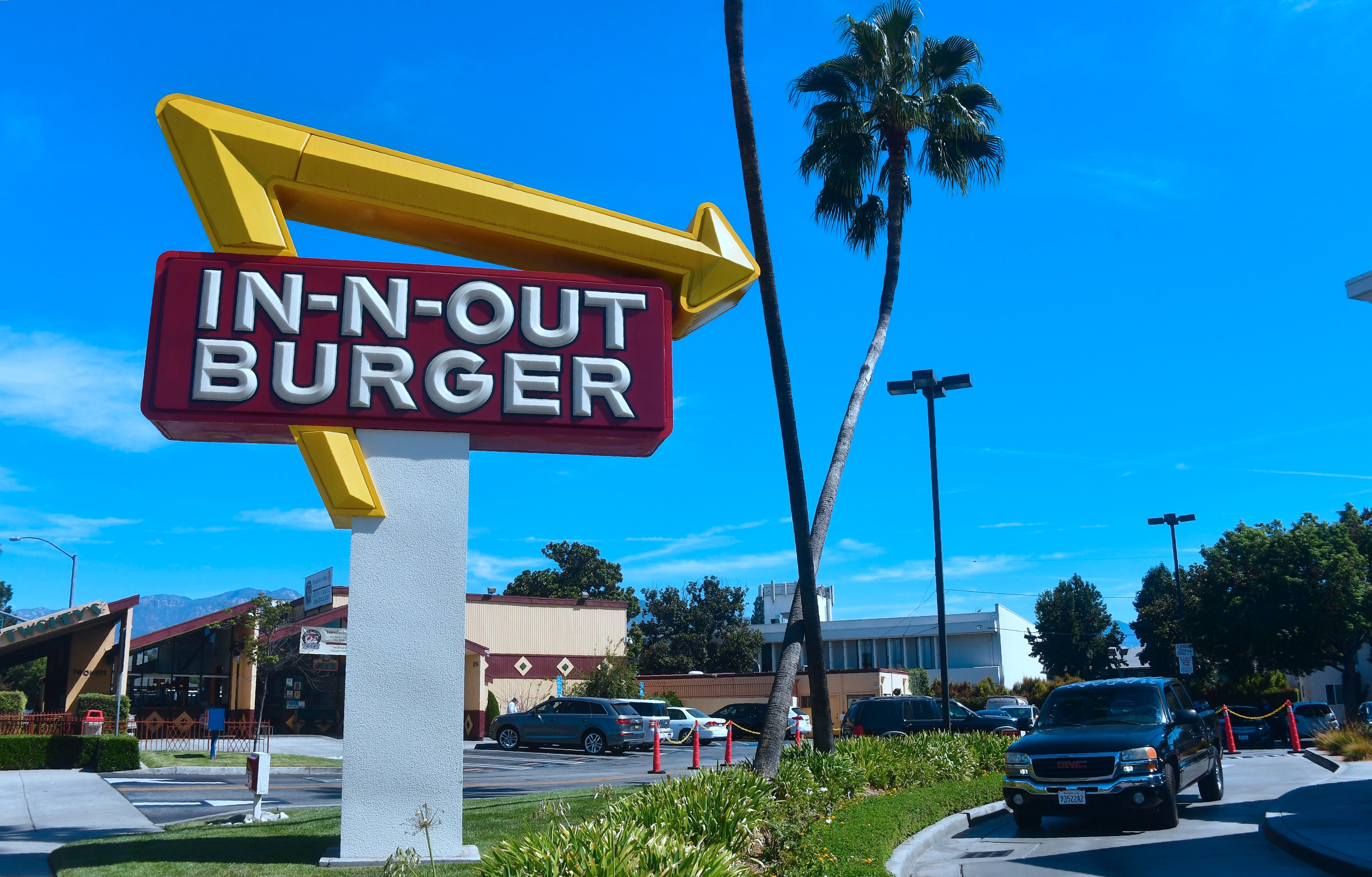Trendy LA suburb considers banning all drive-thrus in major change
