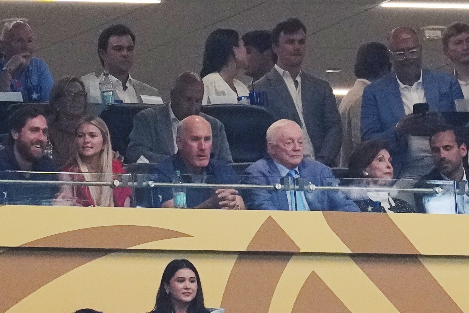 MUNDIAL-JERRY JONES