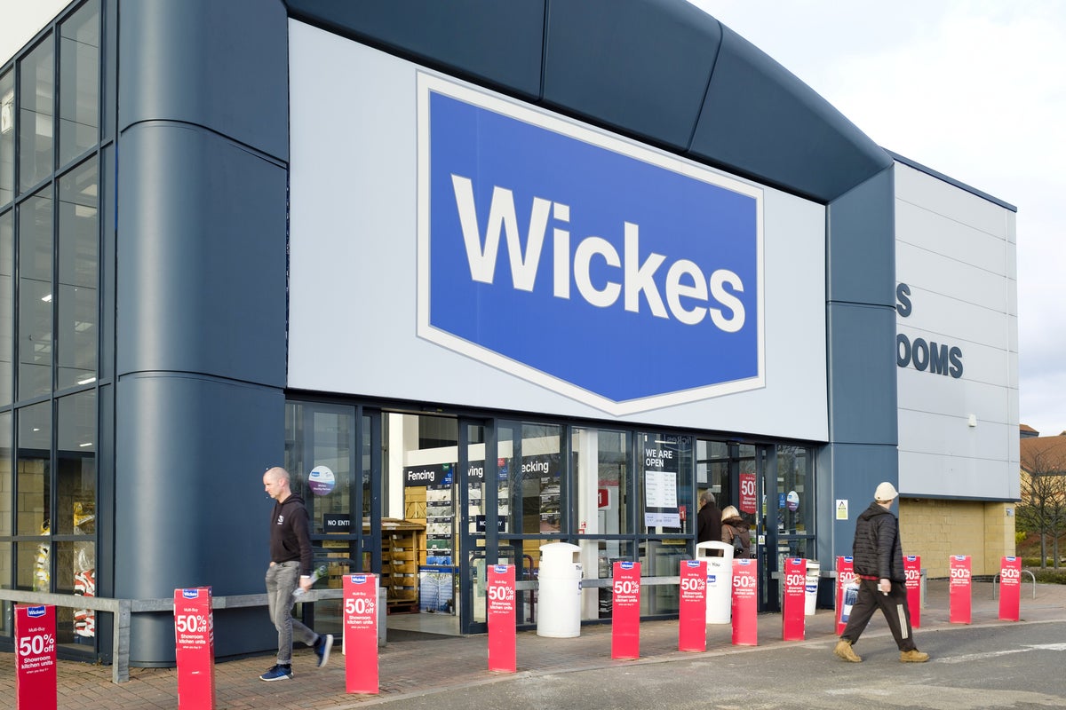 Wickes manager Jasmin Unsted launches discrimination case after being fired for snorting cocaine at work – UK Times Wickes manager Jasmin Unsted launches discrimination case after being fired for snorting cocaine at work – UK Times