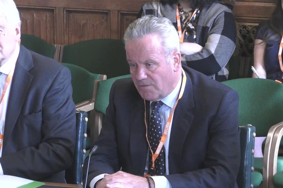 Thames Water payouts for top bosses ‘fly in the face of fairness’, says minister – UK Times Thames Water payouts for top bosses ‘fly in the face of fairness’, says minister – UK Times