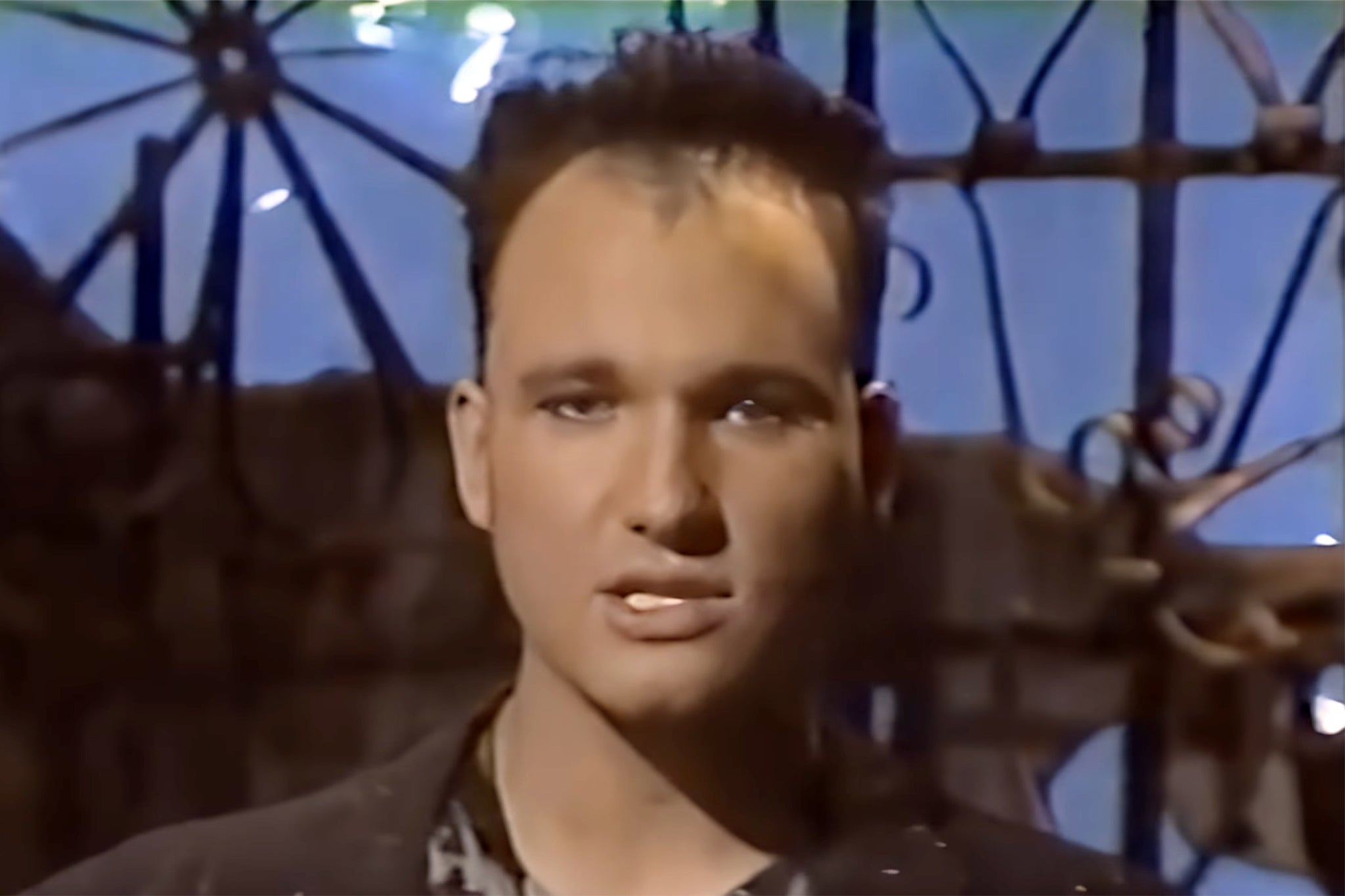 Kendall hosted ‘120 Minutes’ from 1988 to 1992