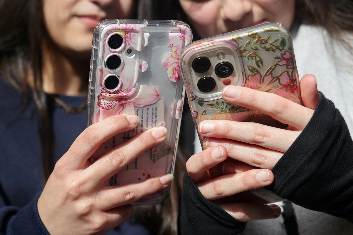 ‘Addictive’ scrolling to be disabled in social media crackdown. Here’s why
