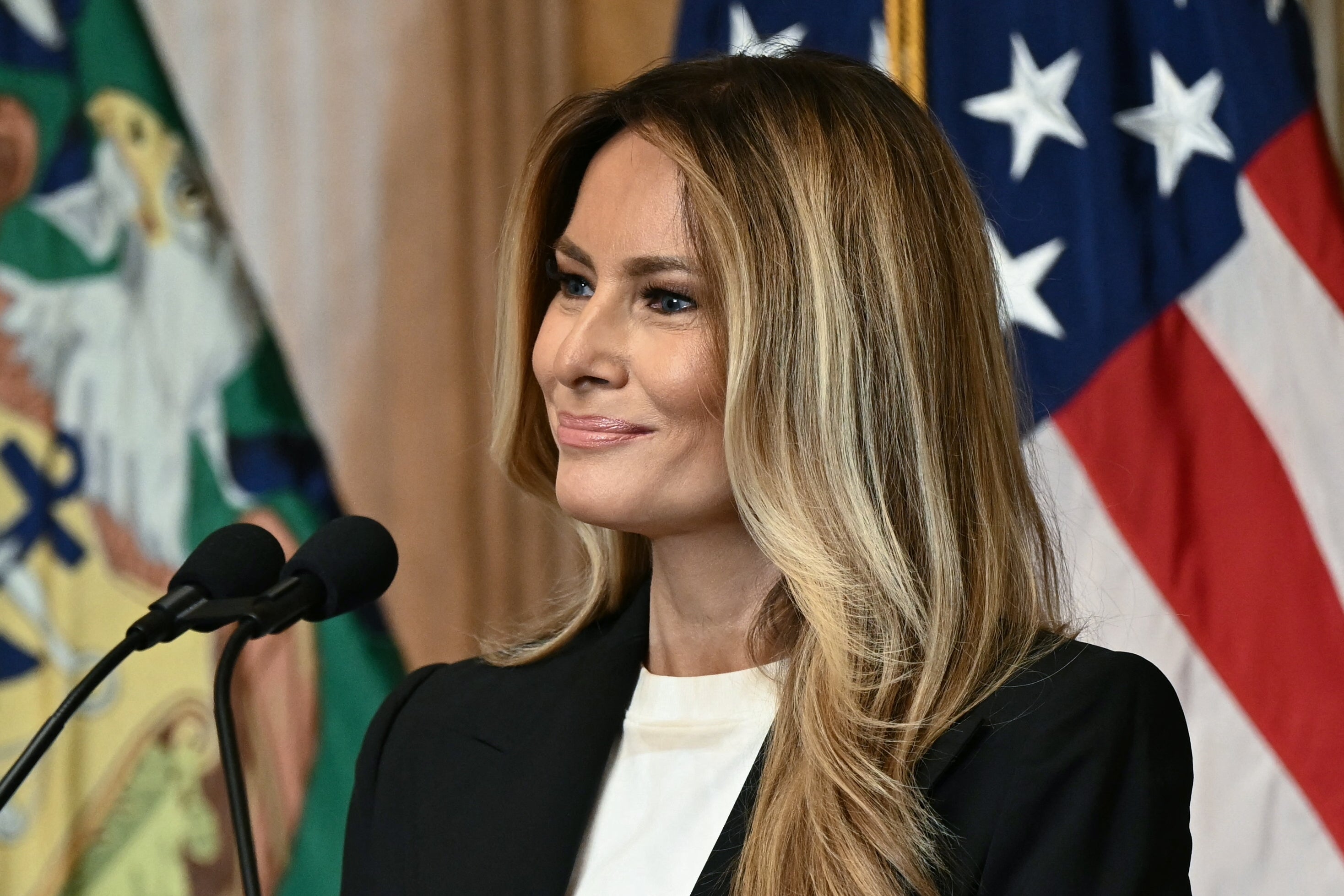 Cố vấn Melania Trump gây tranh cãi khi gọi bà là Đệ nhất phu nhân quan trọng nhất lịch sử Mỹ