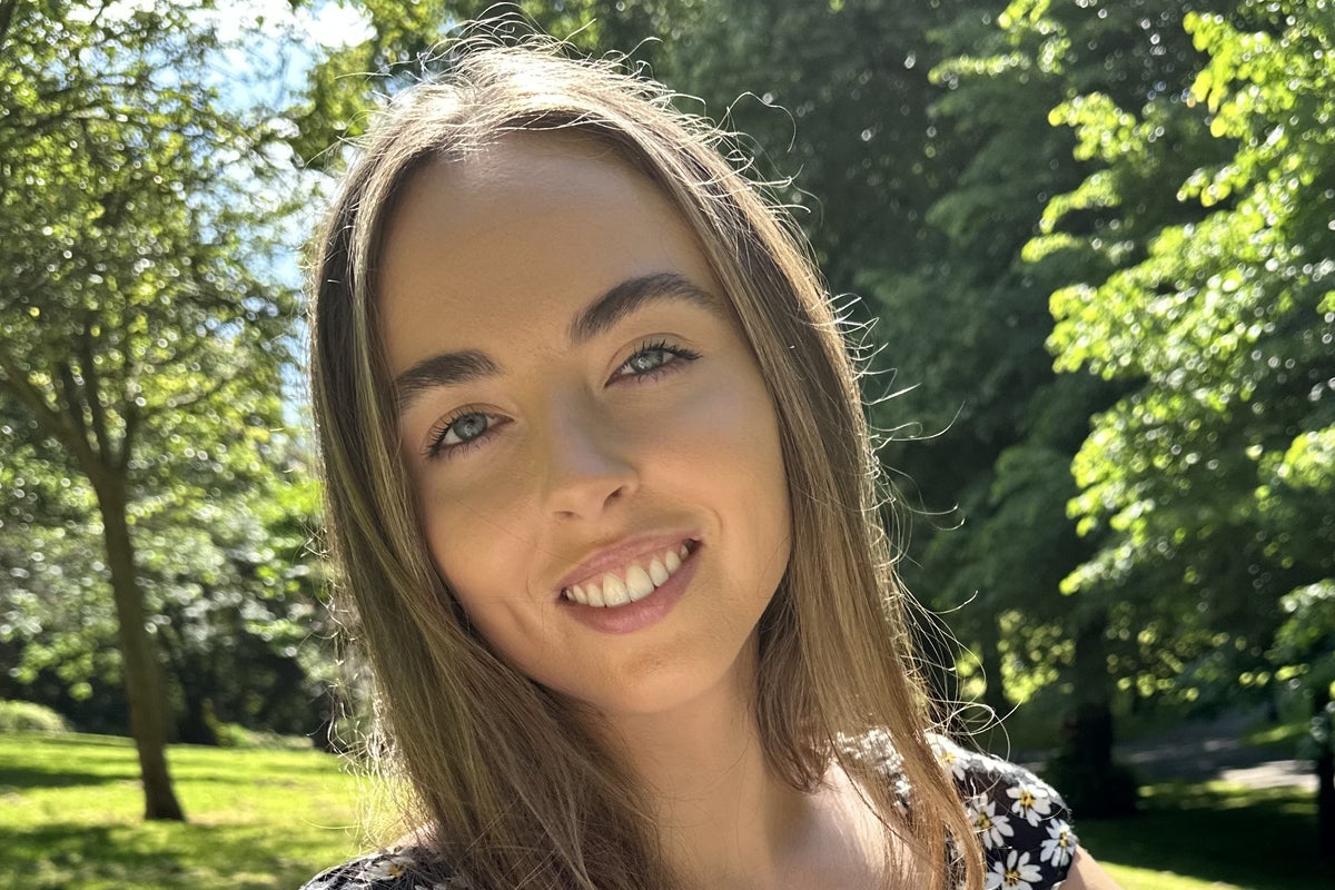 Uma mulher com um mioma do tamanho de uma manga sentiu-se forçada a ir para casa por causa da lista de espera do NHS