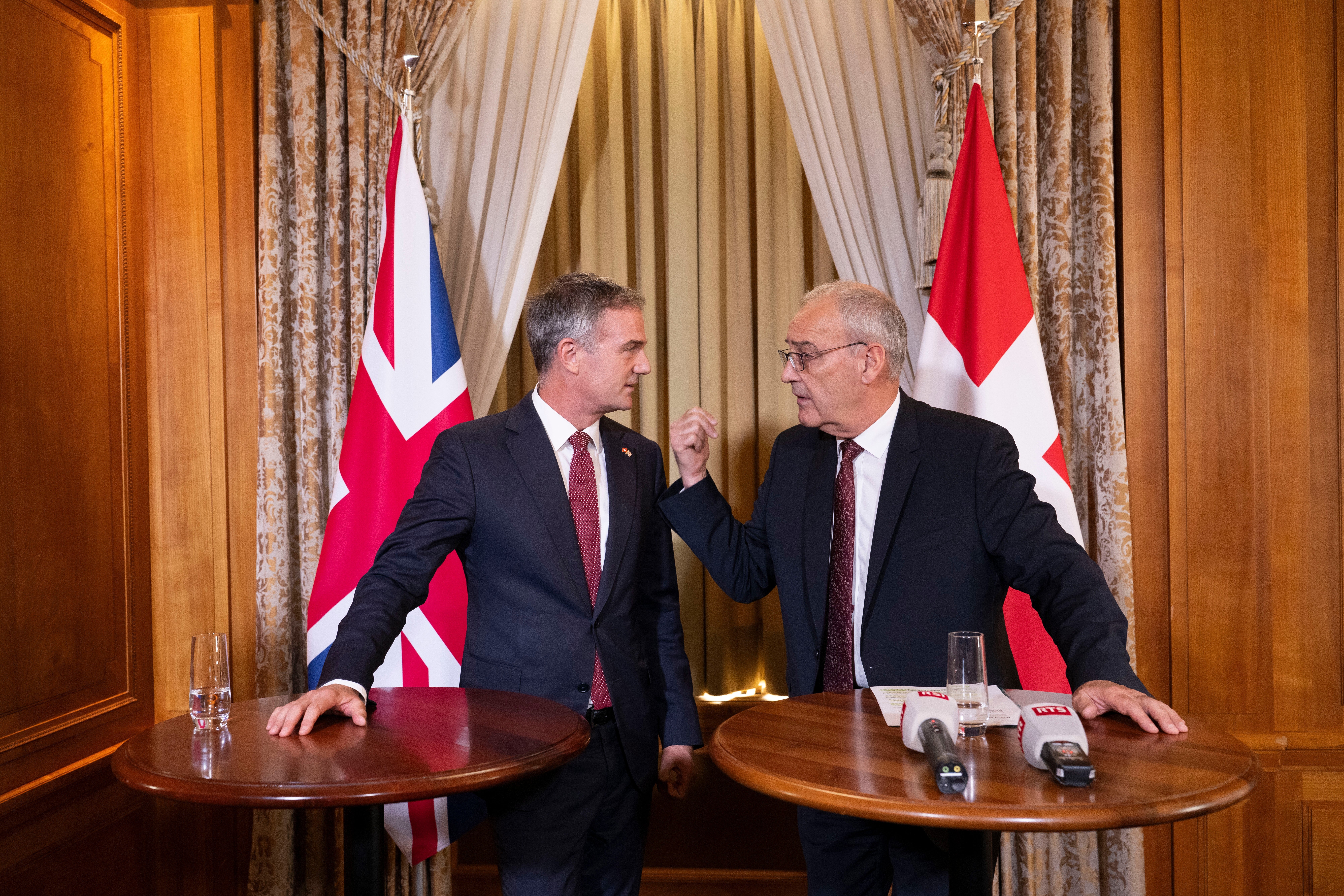 SUIZA-REINO UNIDO