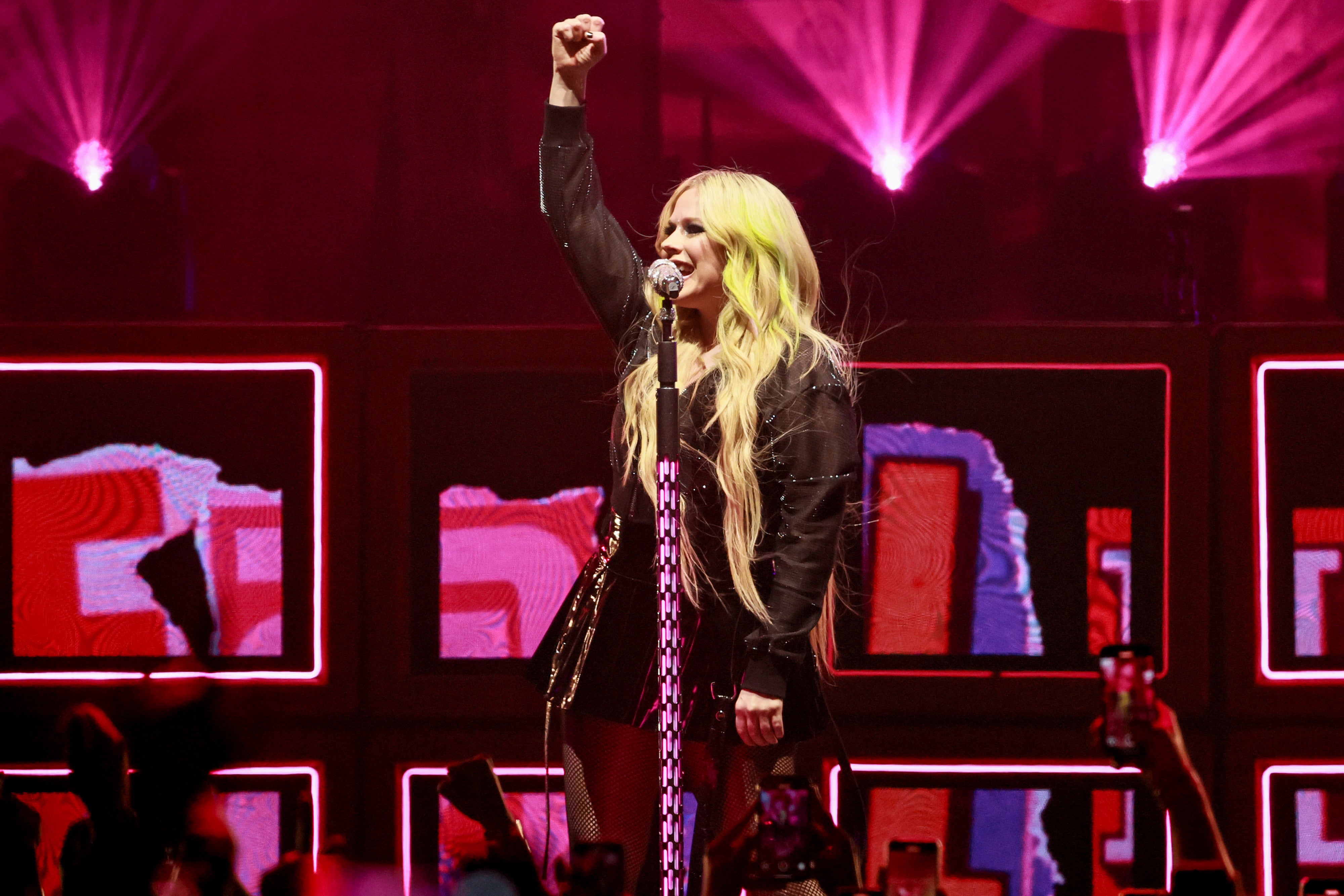 Lavigne gave an unexpected performance at the wedding (Getty)