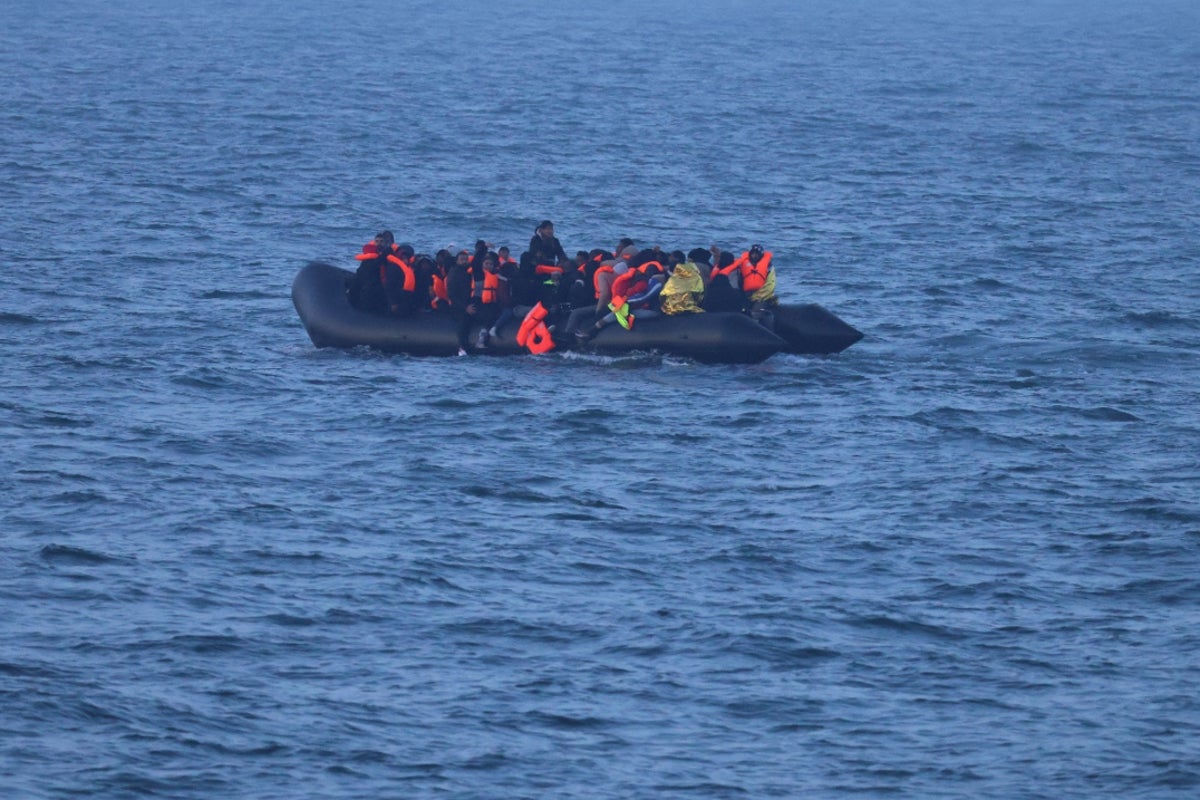O Reino Unido devolveu 1.100 migrantes à França sob o acordo “um entra, um sai”