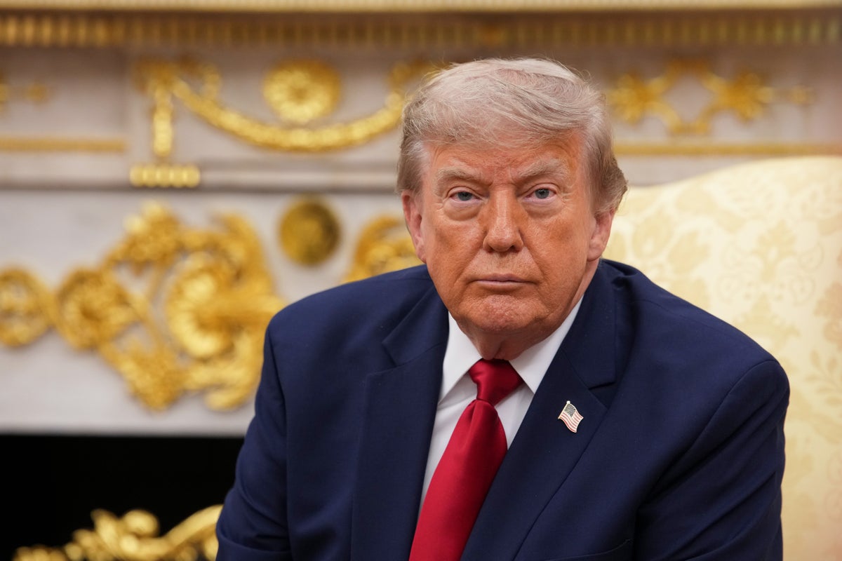 CBS News, kanal şeflerinin canlı yayınlayıp yayınlamama konusunda çekiştiği bir dönemde Trump'ın konuşmasını yayınlama konusunda 'orta yolu' seçmek istiyor
