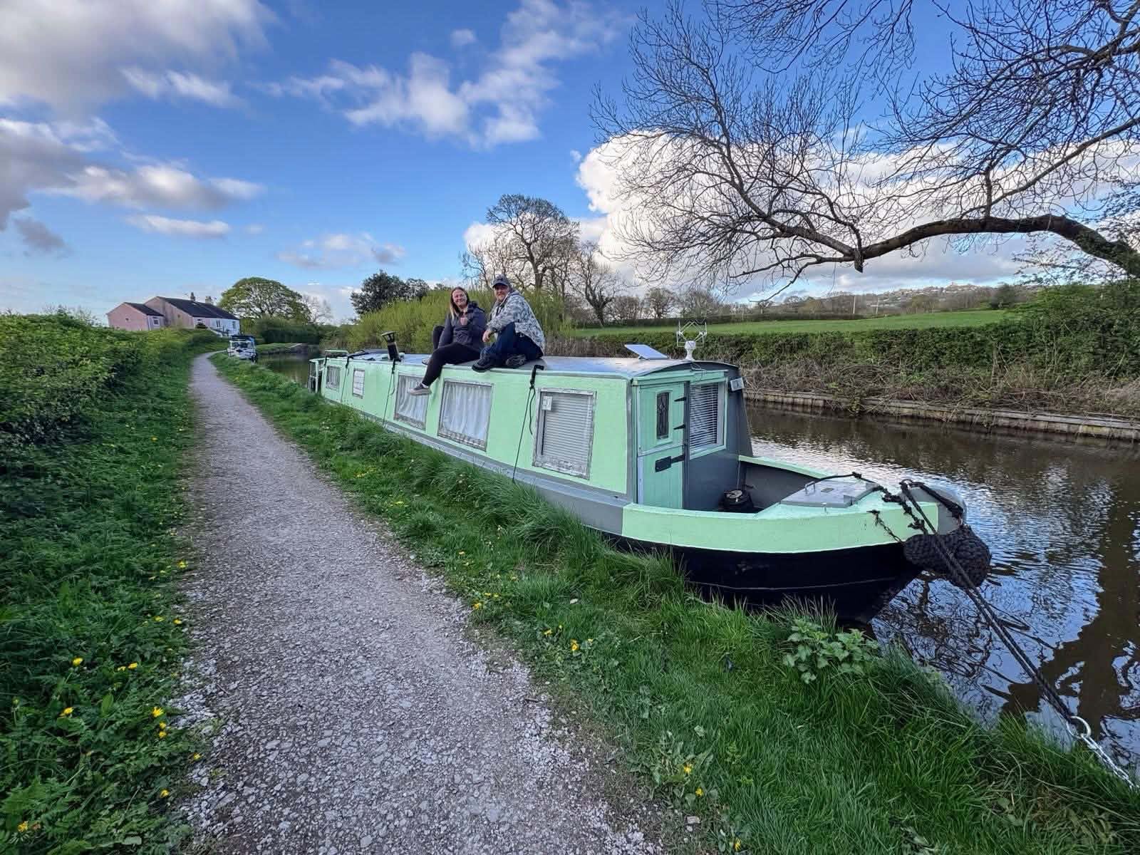 Daniel and Charlotte bought their narrowboat on Facebook Marketplace