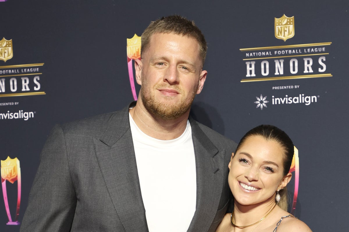 MLS team apologizes after JJ Watt called them out for snubbing his soccer star wife – UK Times MLS team apologizes after JJ Watt called them out for snubbing his soccer star wife – UK Times
