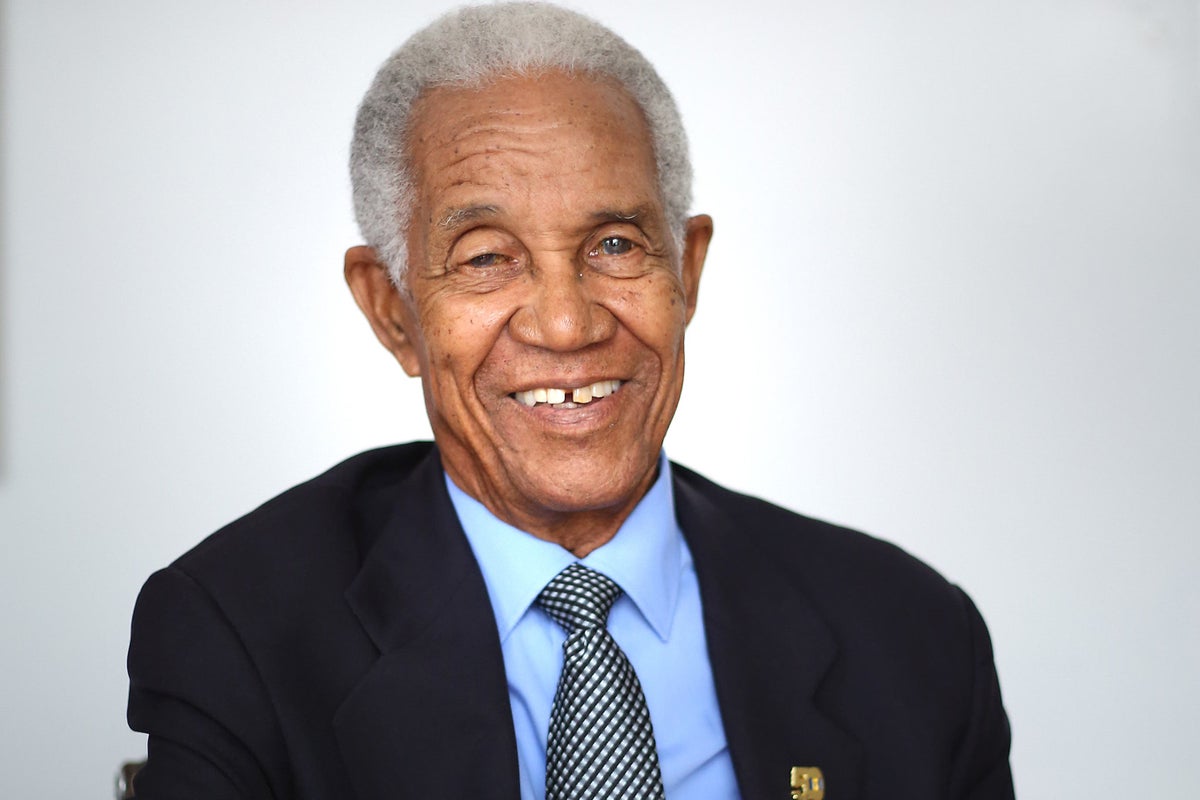 Sir Garfield Sobers dies aged 89 as ‘greatest innings comes to an end’