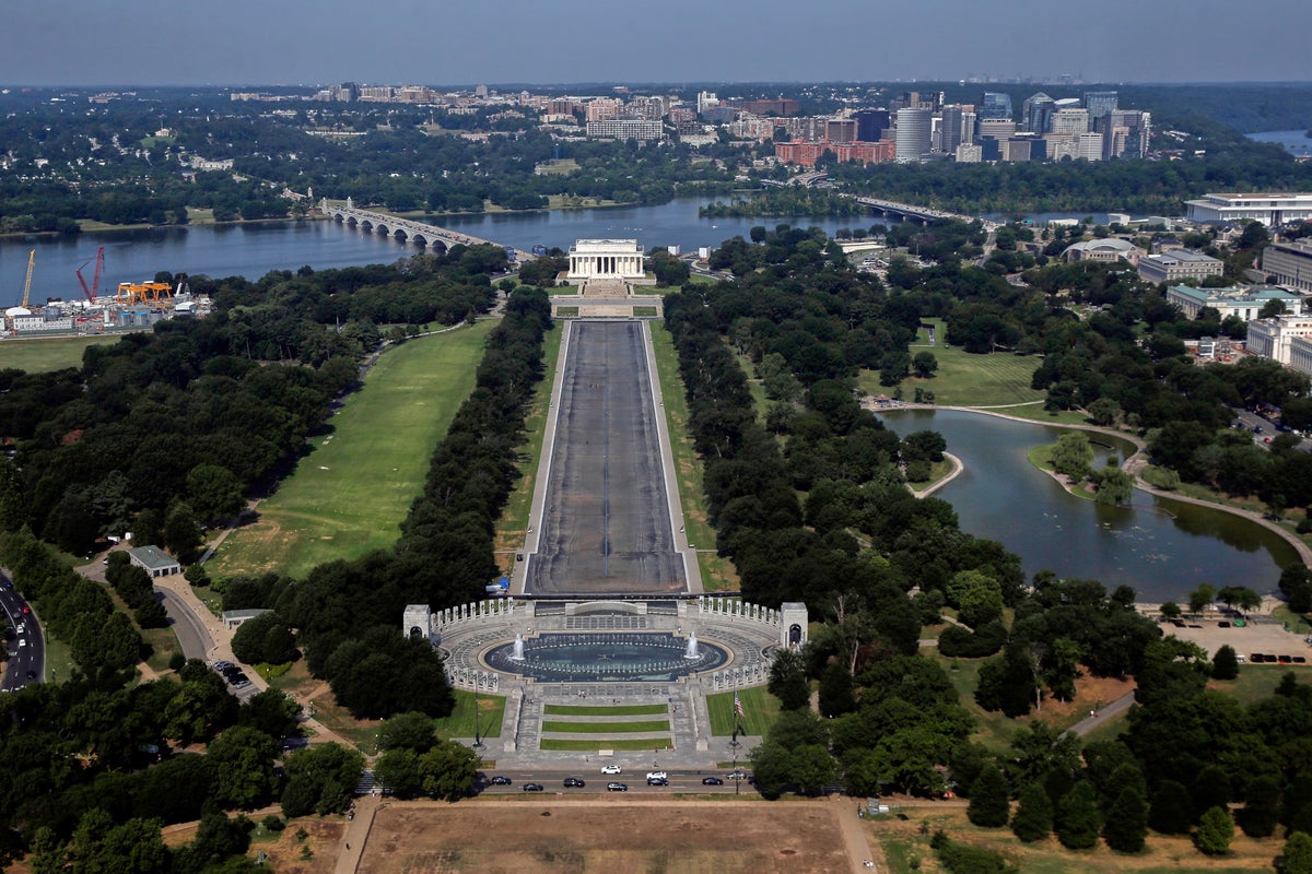 Trump promises ‘vandal proof’ material for the Reflecting Pool as renovations on his boondoggle project continues