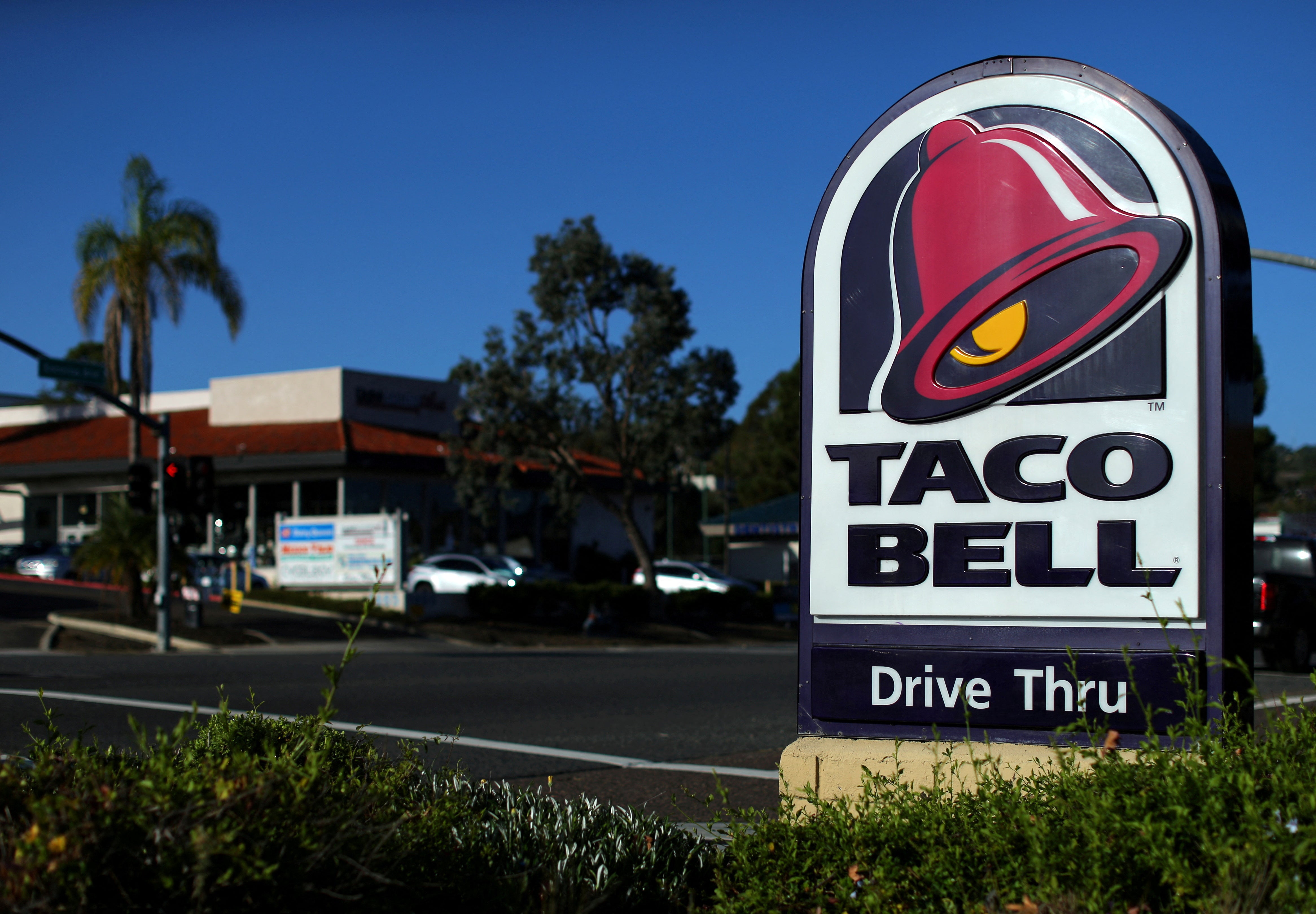 Man sues Taco Bell of parasitic infection that left him unable to work