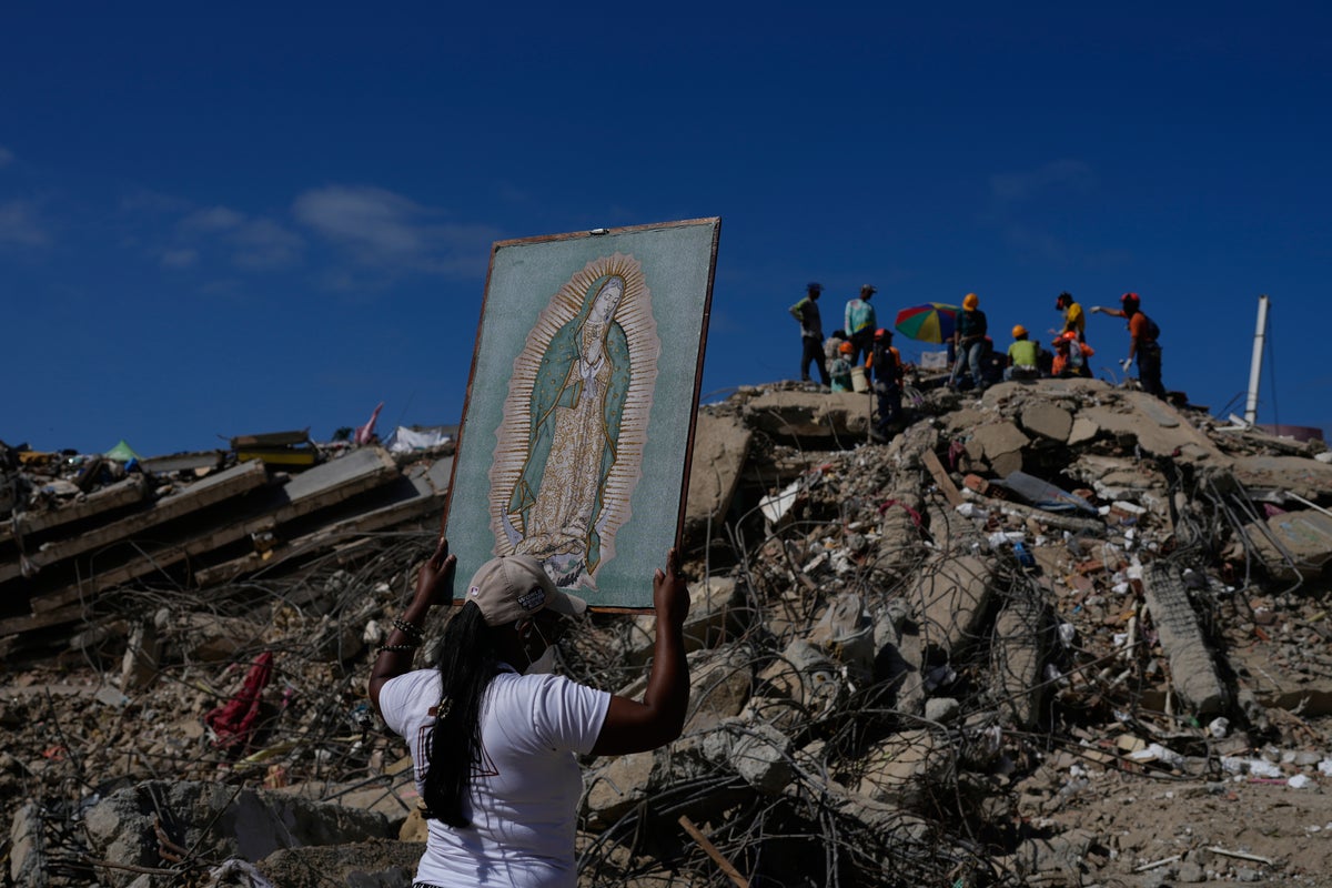 Venezuela earthquakes death toll surpasses 5,000 Venezuela earthquakes death toll surpasses 5,000