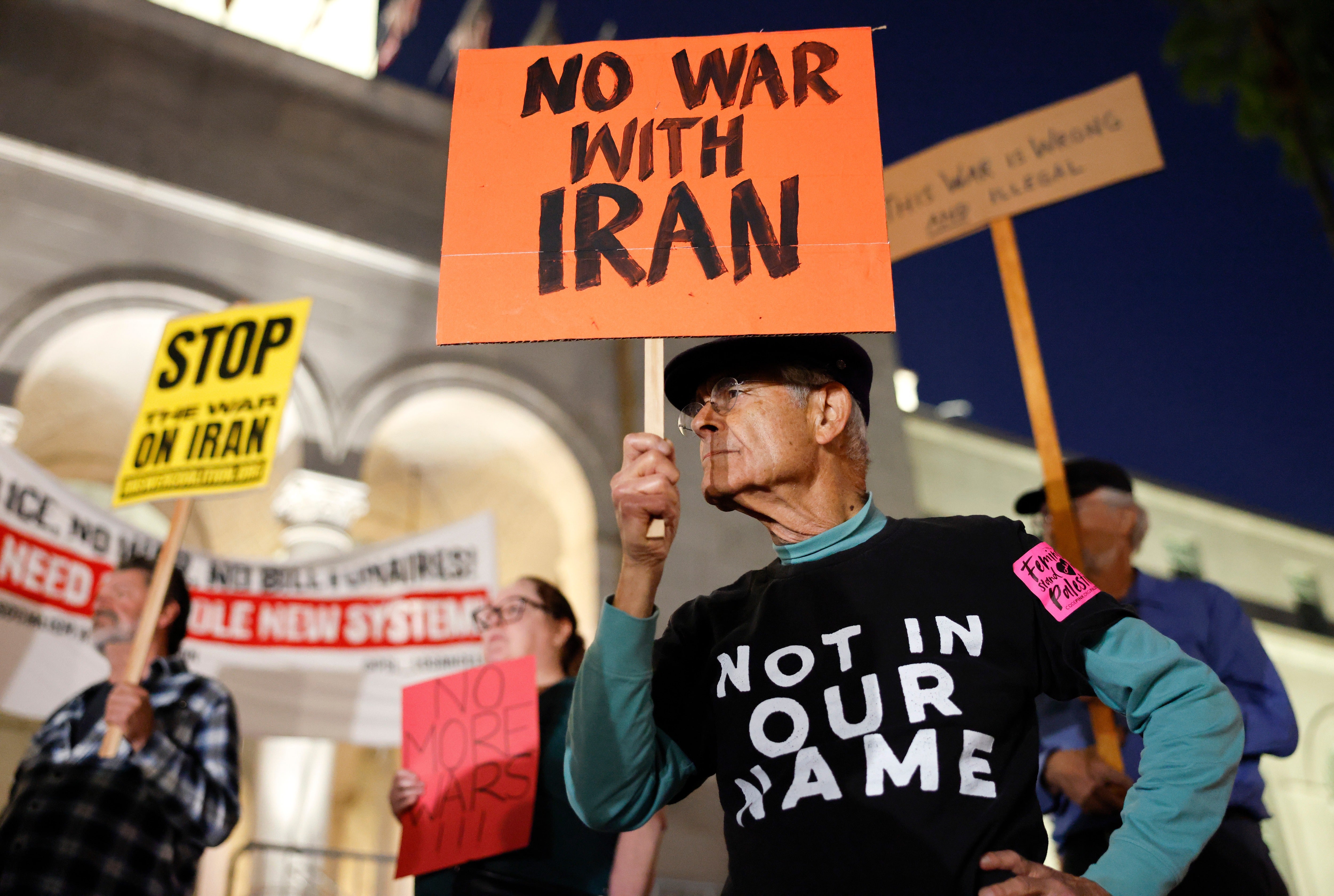 Two US troops killed and one missing after Iran attacks base in Jordan