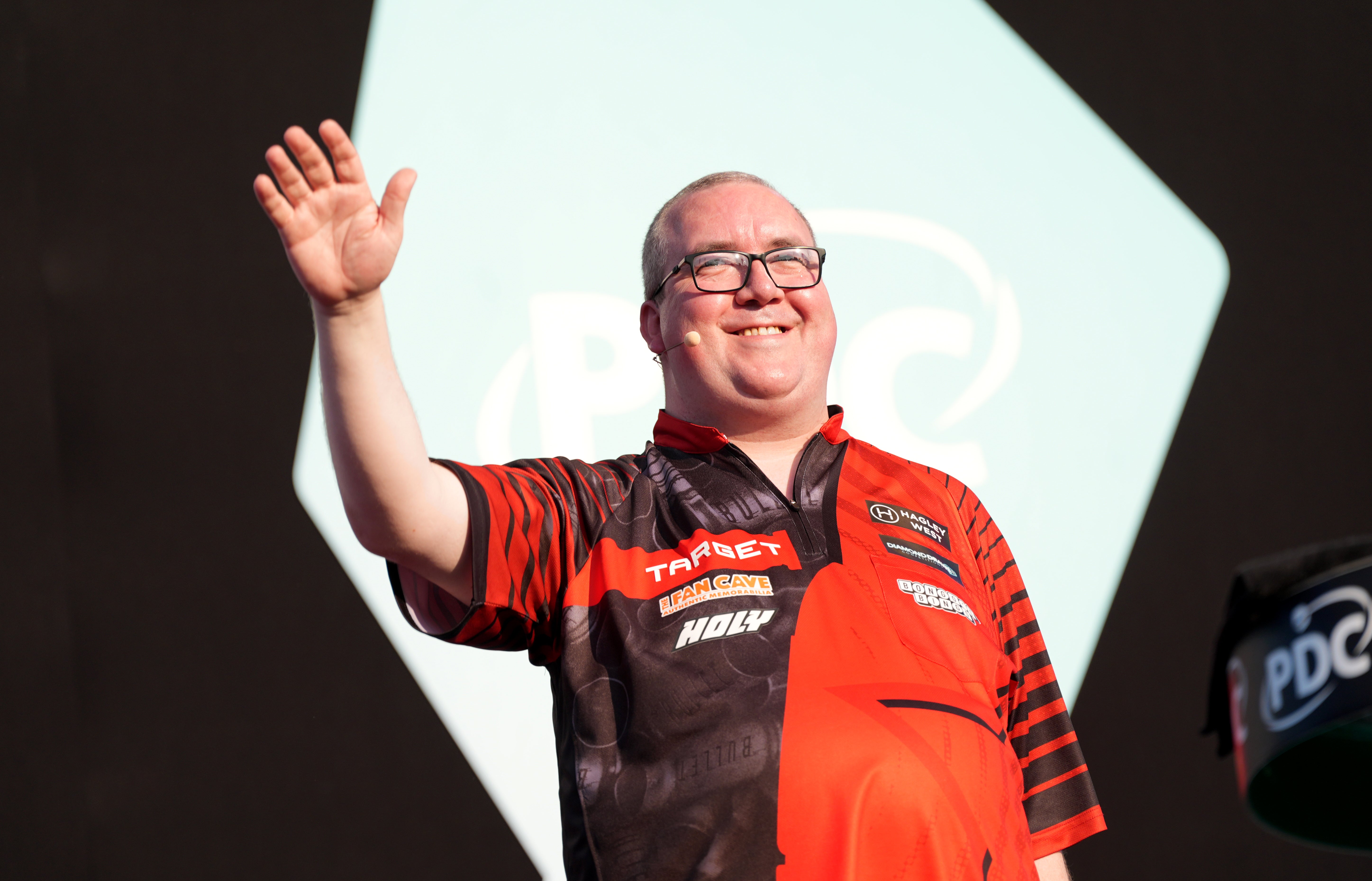 Stephen Bunting survived three match darts against him to reach the second round of the World Matchplay in Blackpool (Annabel Lee-Ellis/PA)