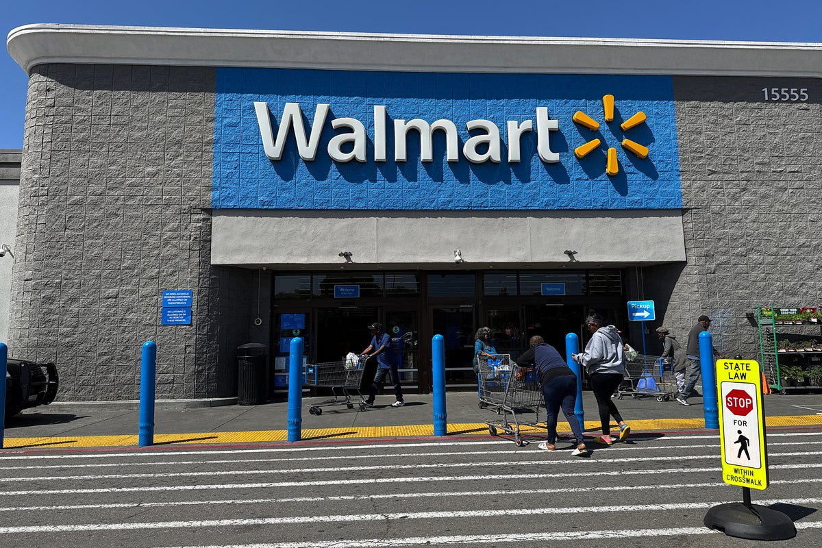 Walmart removes Taylor Farms lettuce items from shelves amid cyclosporiasis recall