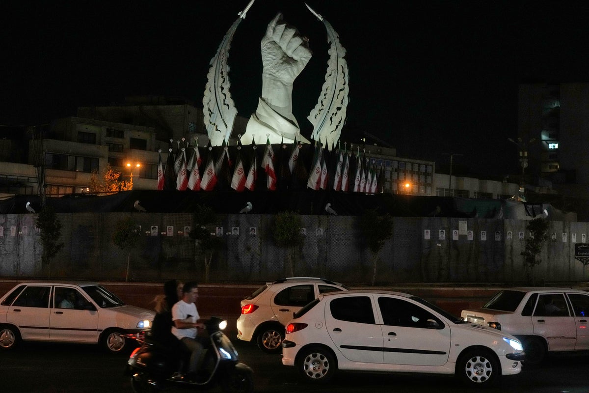 Iran launches attacks after latest round of US strikes – UK Times Iran launches attacks after latest round of US strikes – UK Times