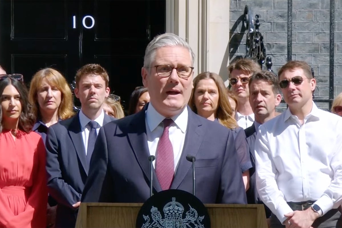 Andy Burnham latest: Starmer declares ‘my work is done’ before new UK prime minister appointed by King Charles