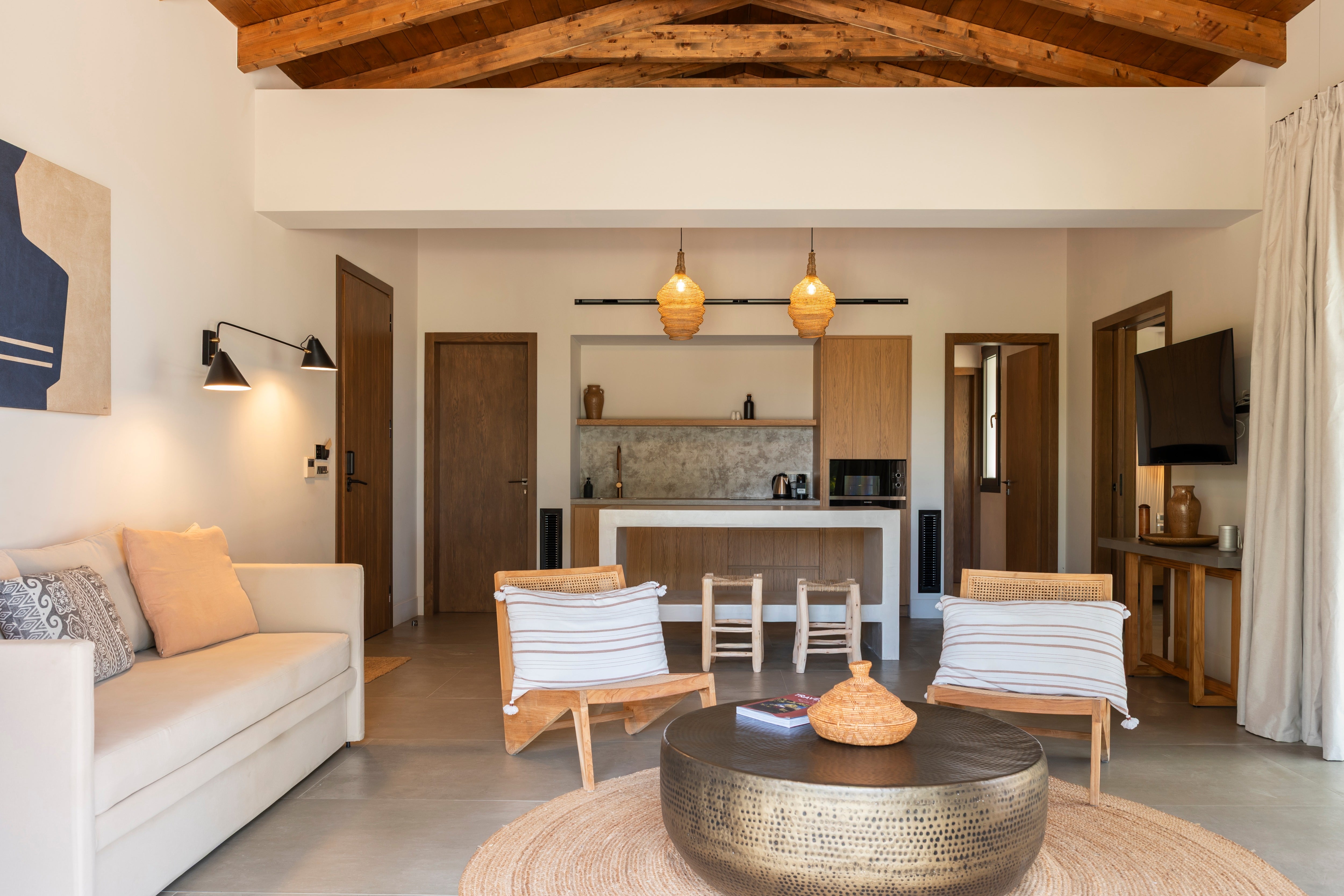 Villas come with a kitchenette and living area (Felix Ledru)