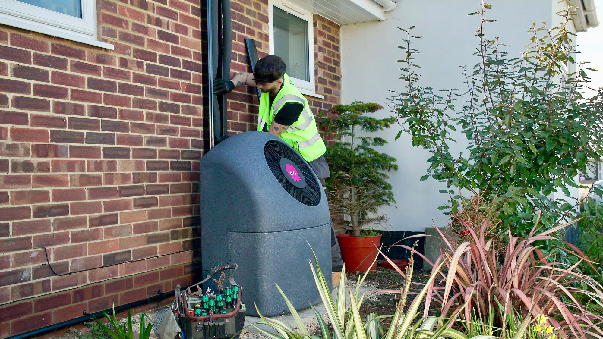 independent.co.uk - The Heat Pump Blueprint: Grants, installation, and powering your home