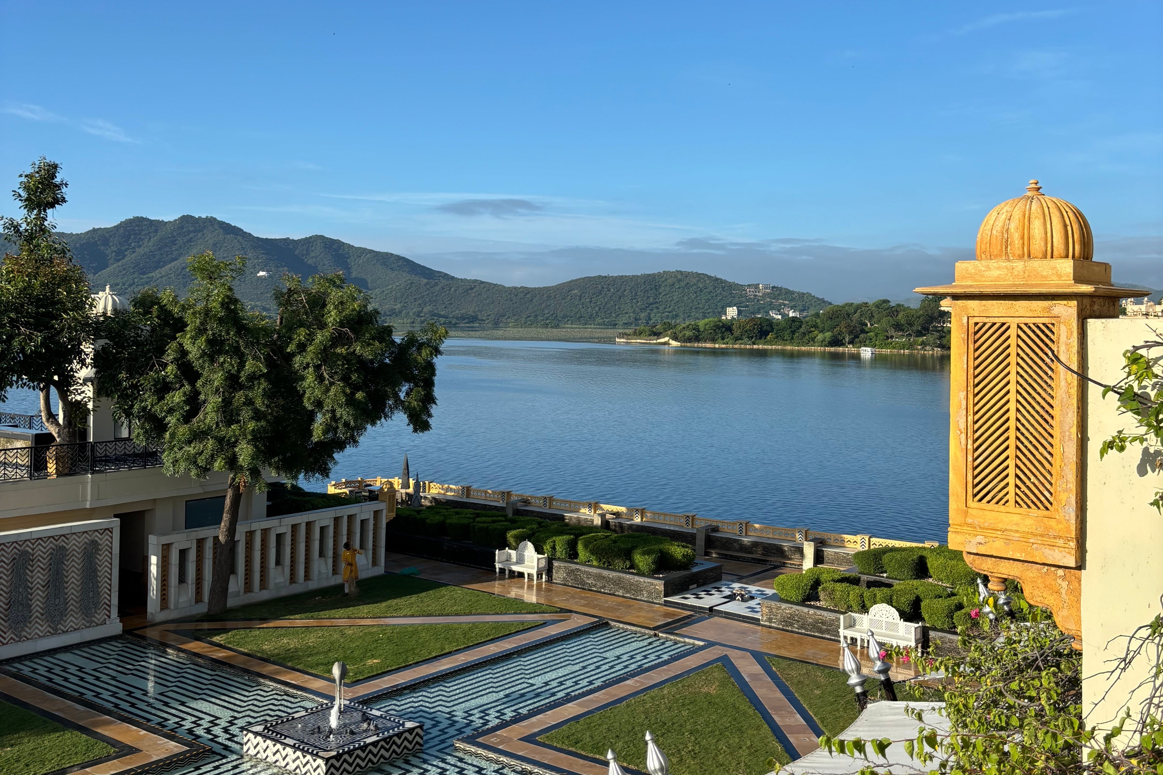 The gorgeous grounds of The Leela Palace Udaipur in India (Xenia Taliotis)