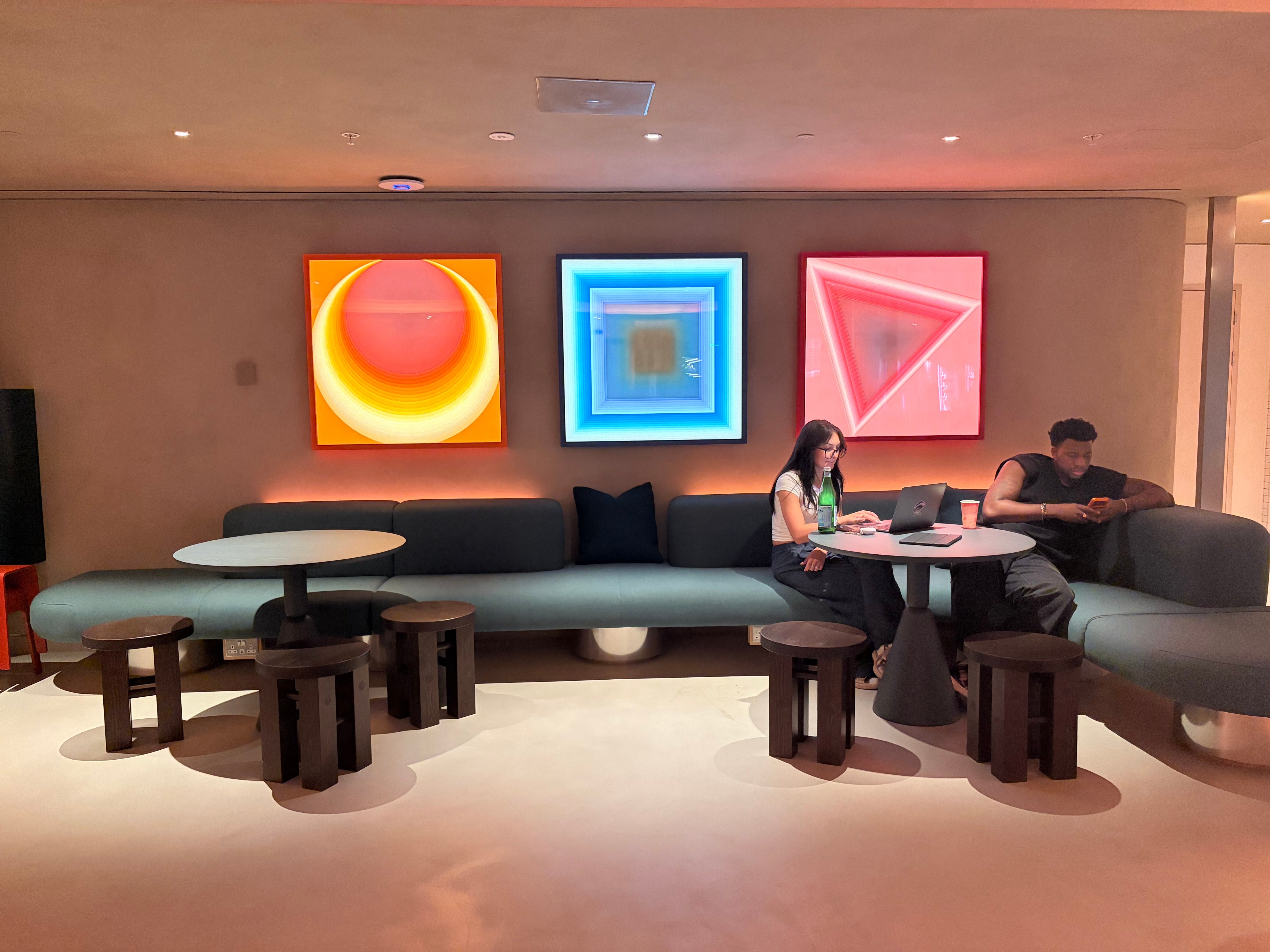 I stay in London budget hotels every week and I’ve found a gem – for only £65 a night