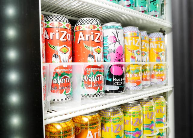 AriZona Iced Tea судиться через позов про неправдиву рекламу «100% натуральних» напоїв
