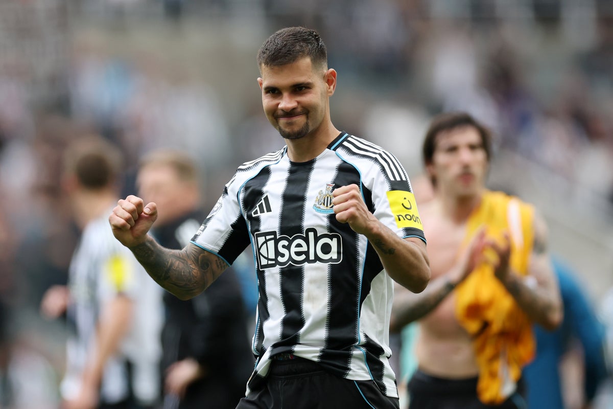 Transfer news LIVE: Arsenal step up Guimaraes pursuit, Man Utd weigh up Kone bid, Liverpool join Torres race