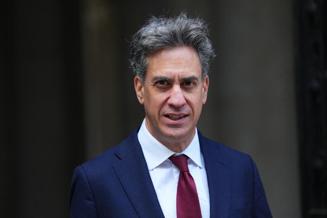 Miliband to work on strengthening EU ties in first official visit