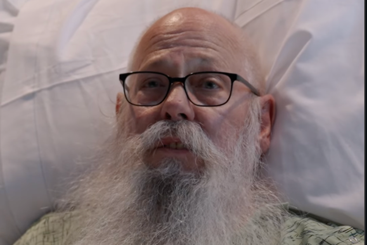 Grandpa hurled 8 feet in the air by rampaging bison relives terrifying attack after femur shattered – UK Times Grandpa hurled 8 feet in the air by rampaging bison relives terrifying attack after femur shattered – UK Times